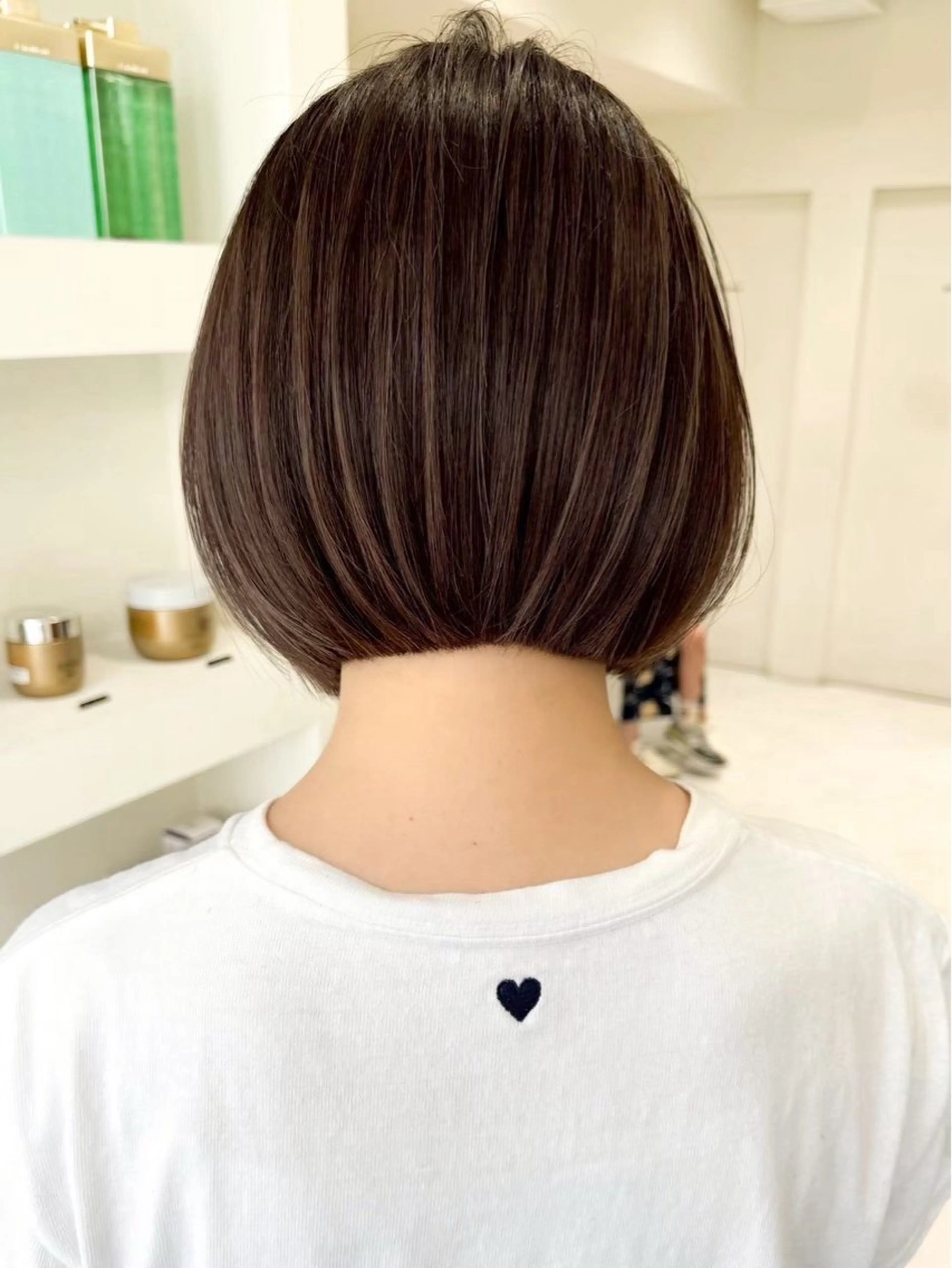 ショート ショートボブ ボブ 髪質改善 レイヤーカット ショートヘア 市毛 結菜のヘアスタイル