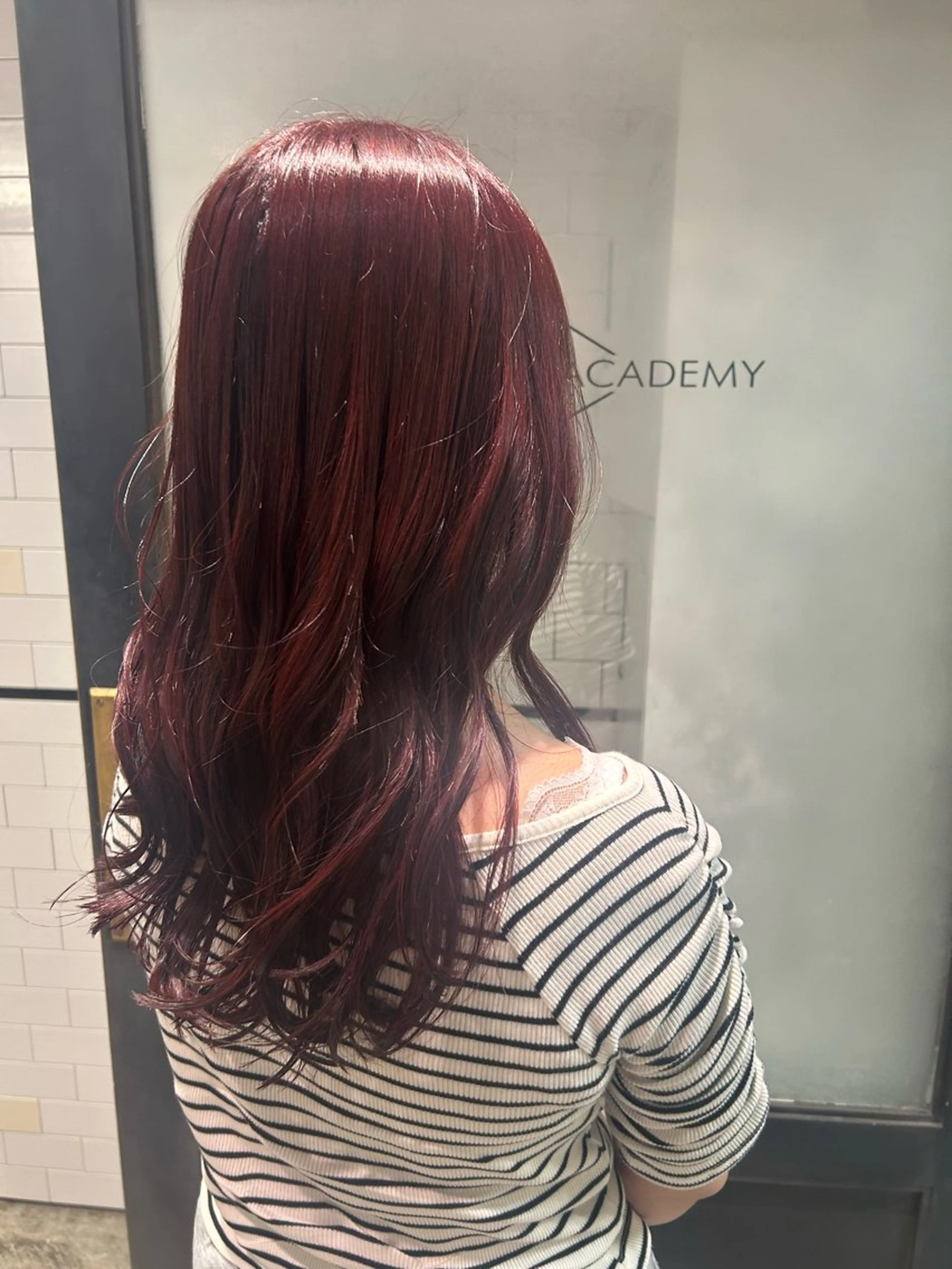 カラー レッドカラー IT by ALBUMあいりのヘアスタイル