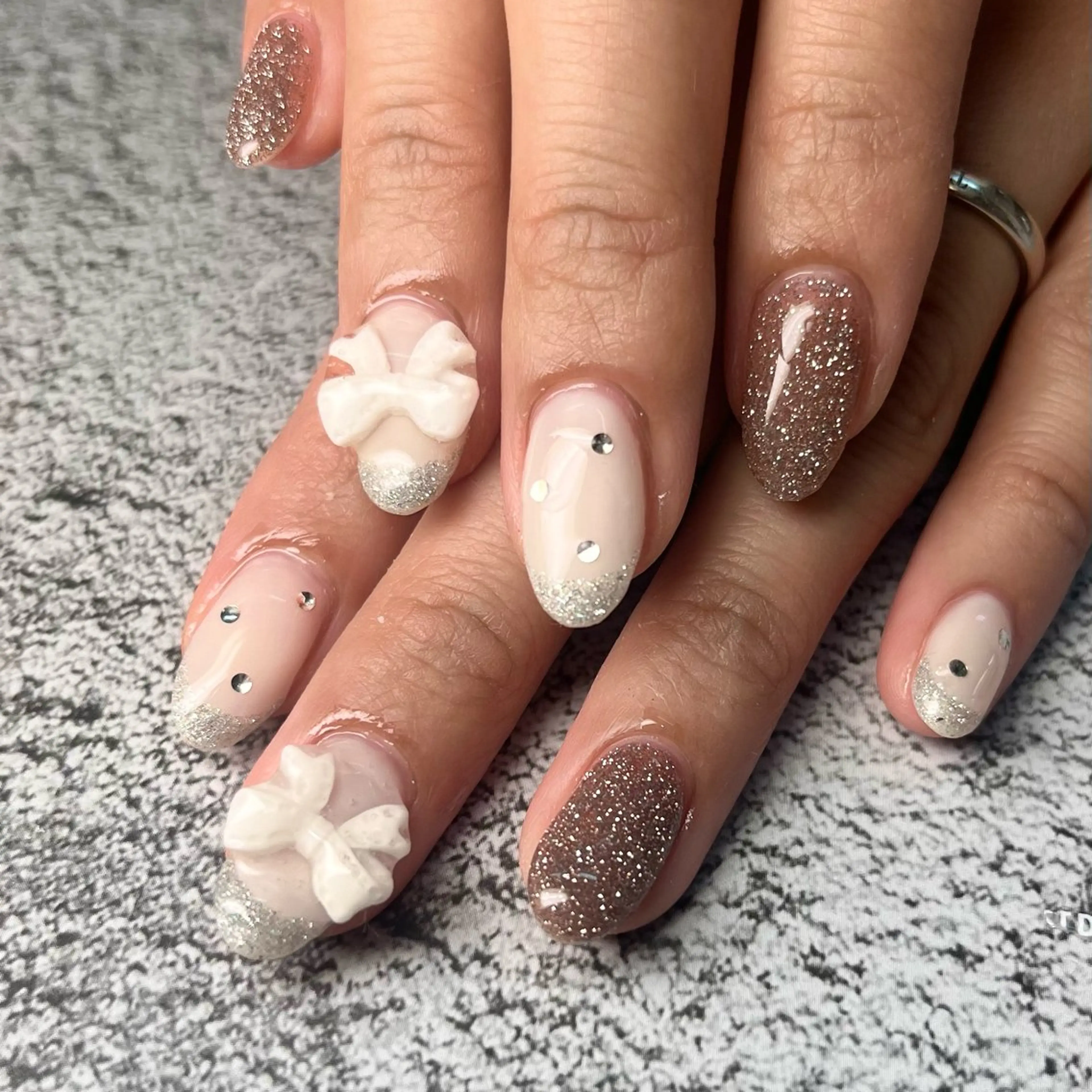 ネイル ハンドネイル Queen nail 北堀江 ASUKAのネイルデザイン