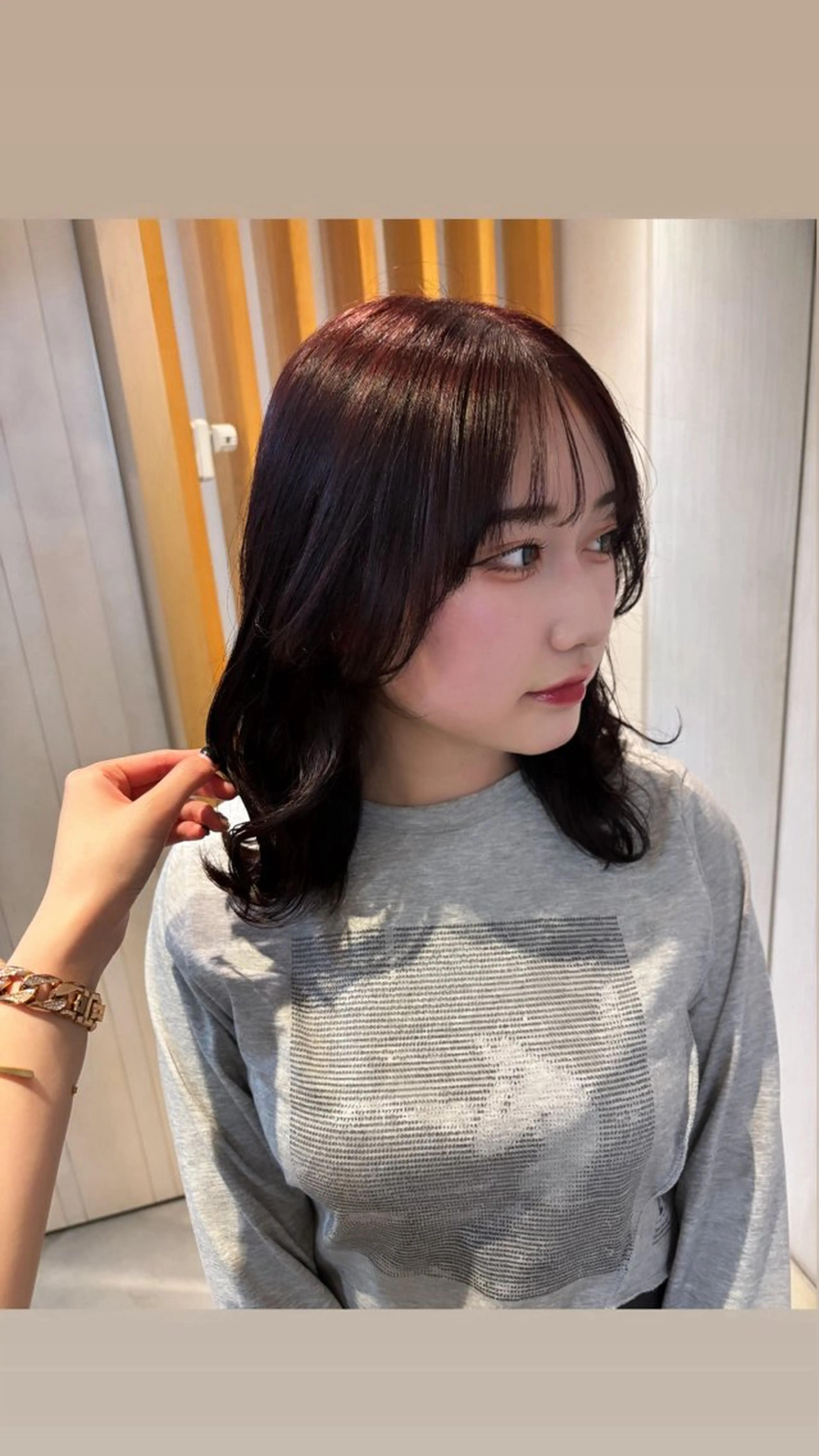 カラー 酒井 菜花のヘアスタイル