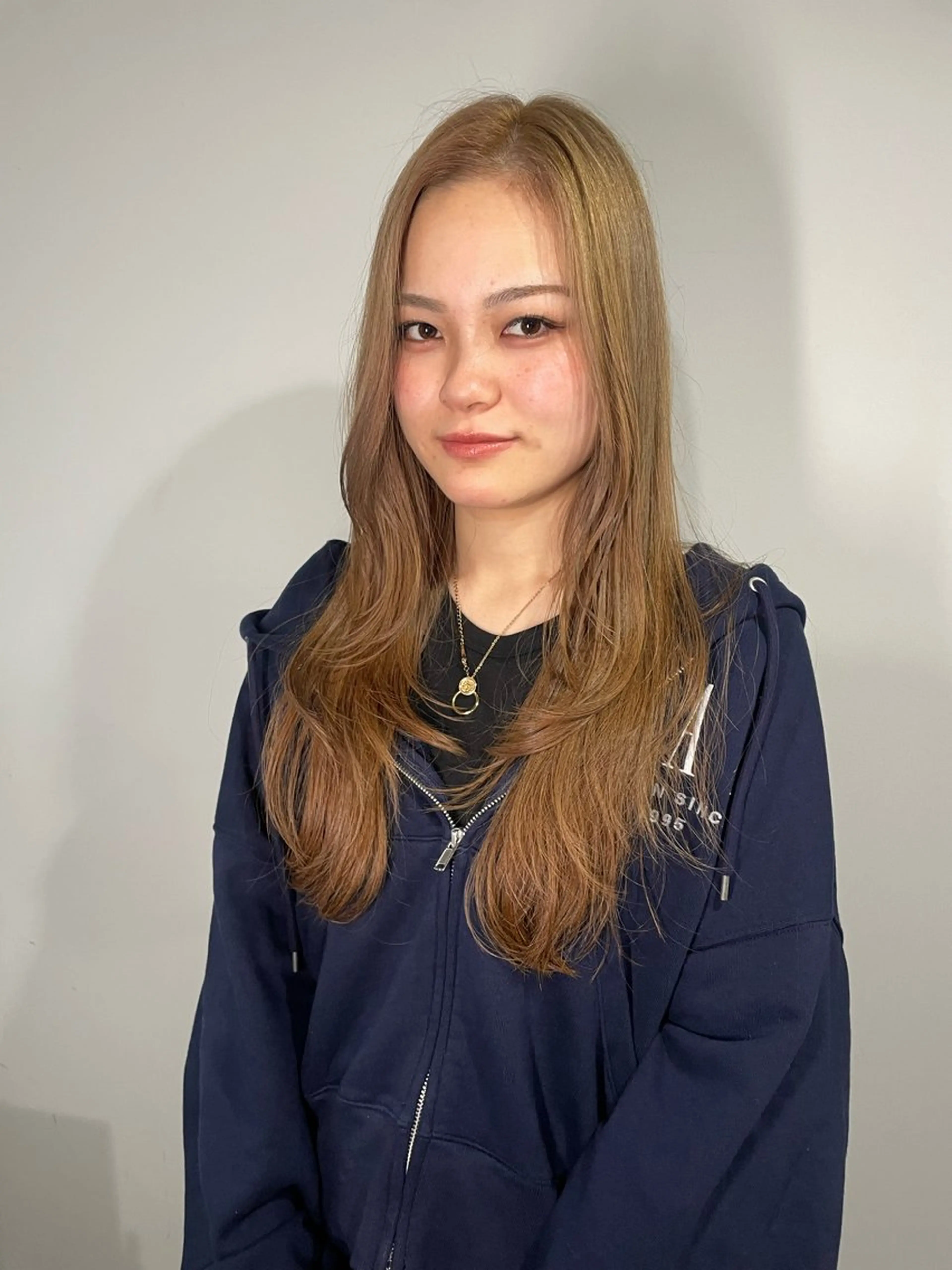 ロング カラー ヘアカラー トリートメント カットモデル/ ハイトーン/ゆうあのヘアスタイル