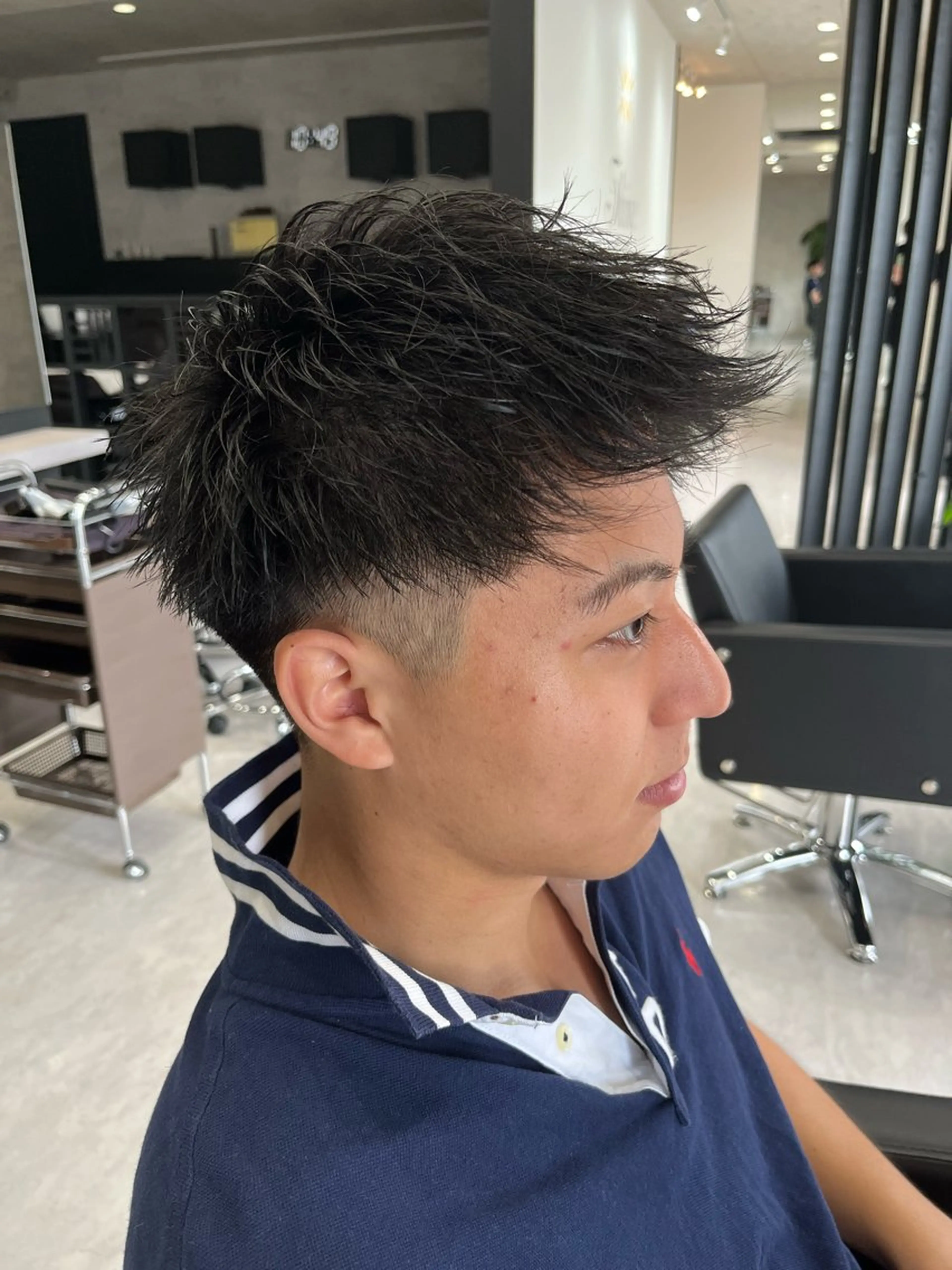 ショート メンズ モヒカン メンズベリーショート ベリーショート ショートヘア カット トリートメント 【店長】メンズ職人 短髪　ハイトーン🔥のヘアスタイル