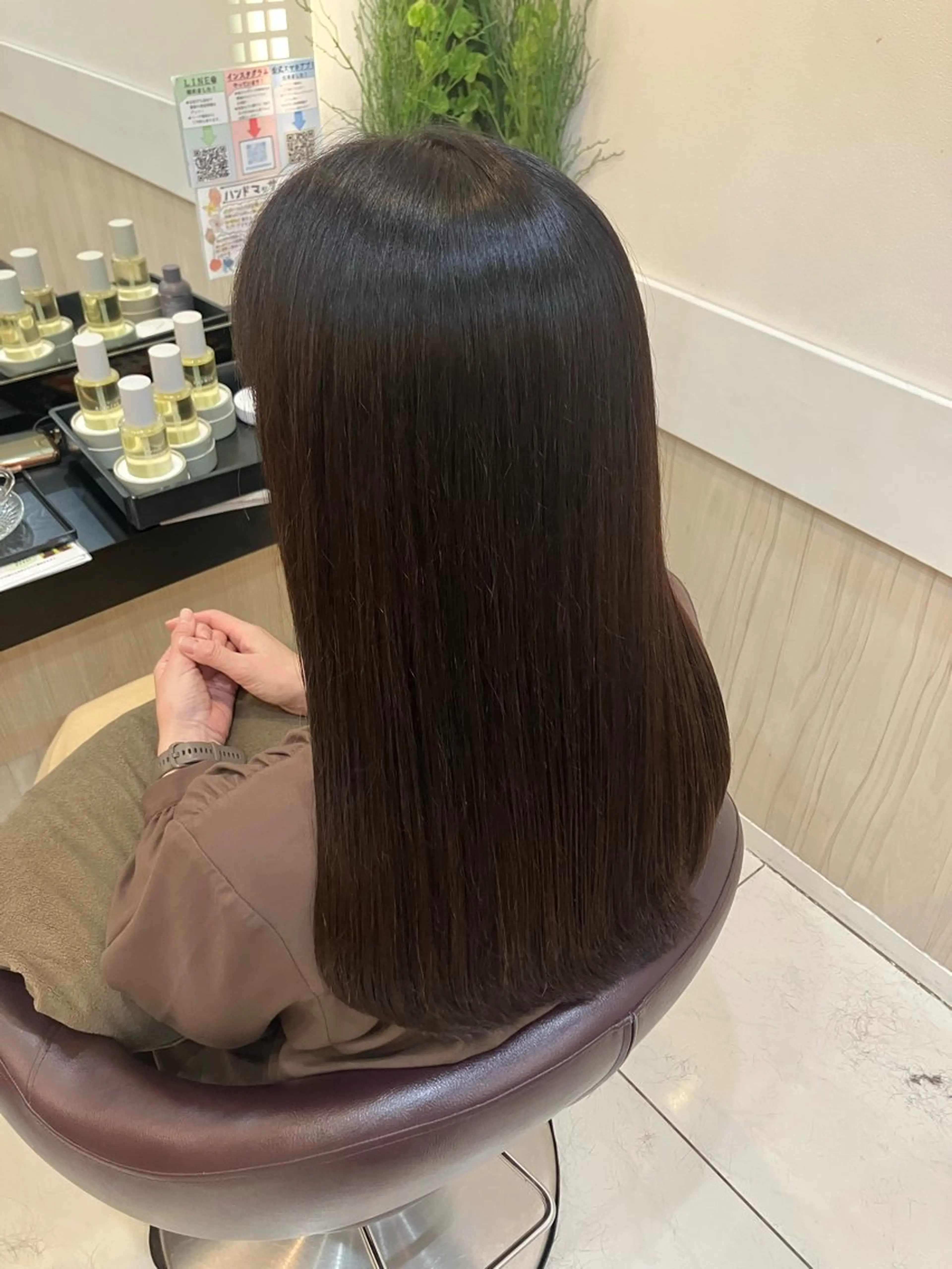 セミロング 縮毛矯正 yukari 艶髪ヘアのヘアスタイル
