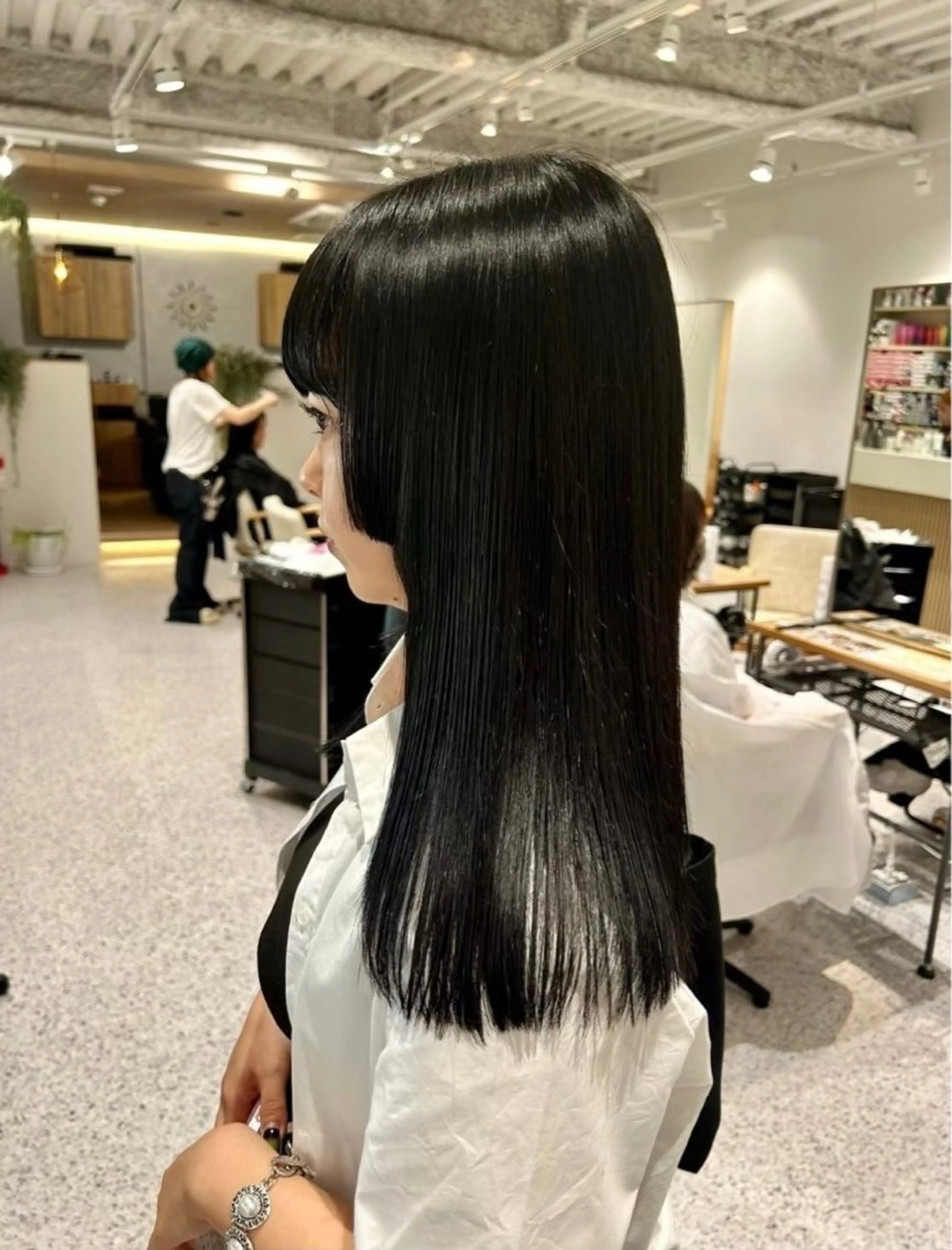 カラー なかもと あおいのヘアスタイル