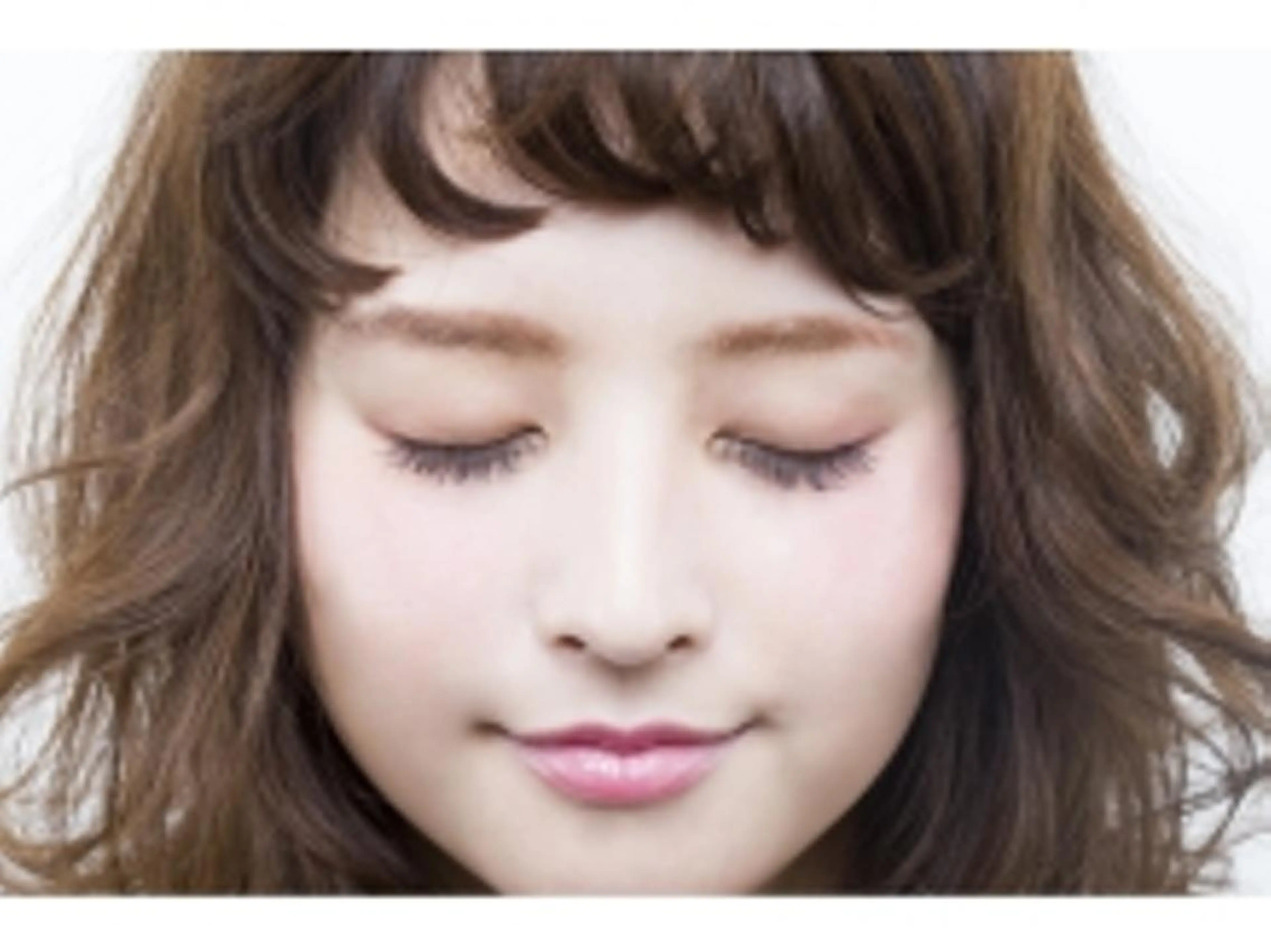 カラー マツエク・マツパ 木崎 竜平のヘアスタイル