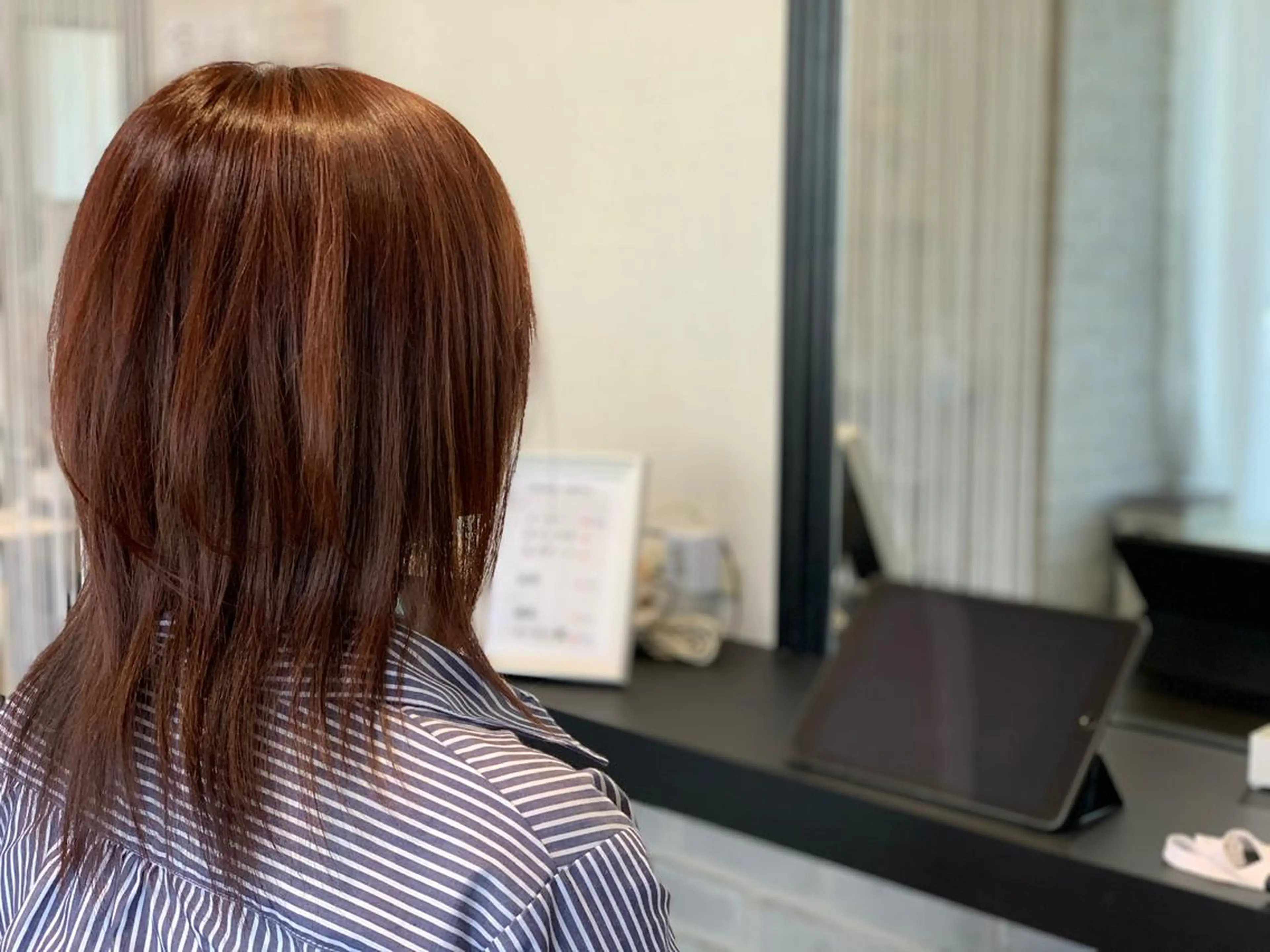 ミディアム カラー カット ヘアカラー トリートメント 川村 綾のヘアスタイル