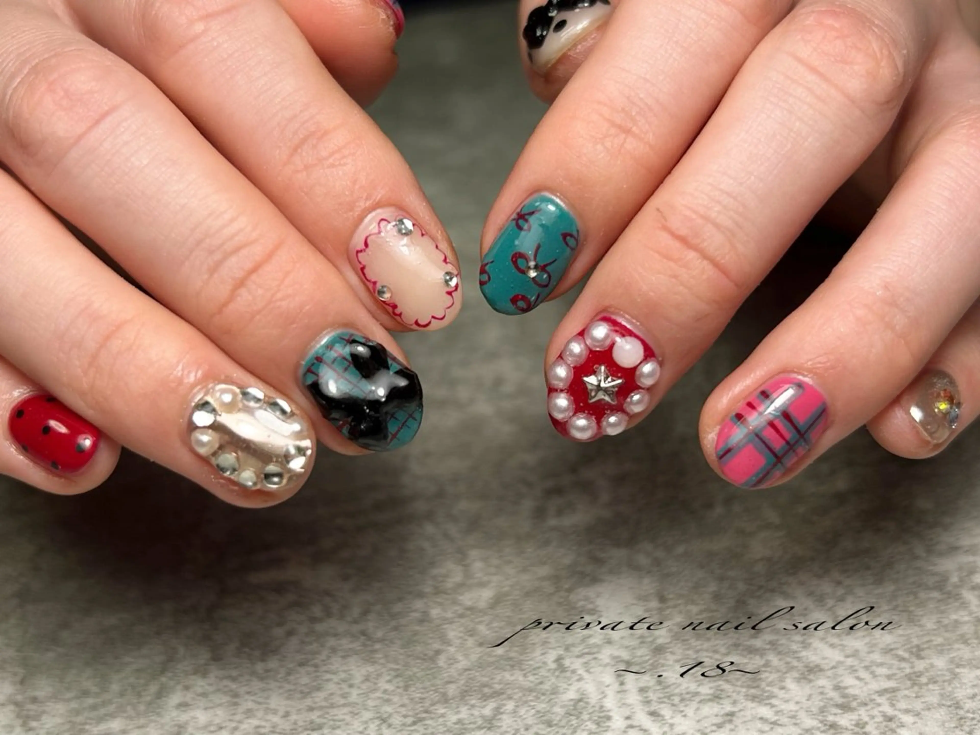 ネイル 長さ出し ジェルネイル 持ち込み パラジェル private nail salon〜.18〜所属・.18 〜のネイルデザイン