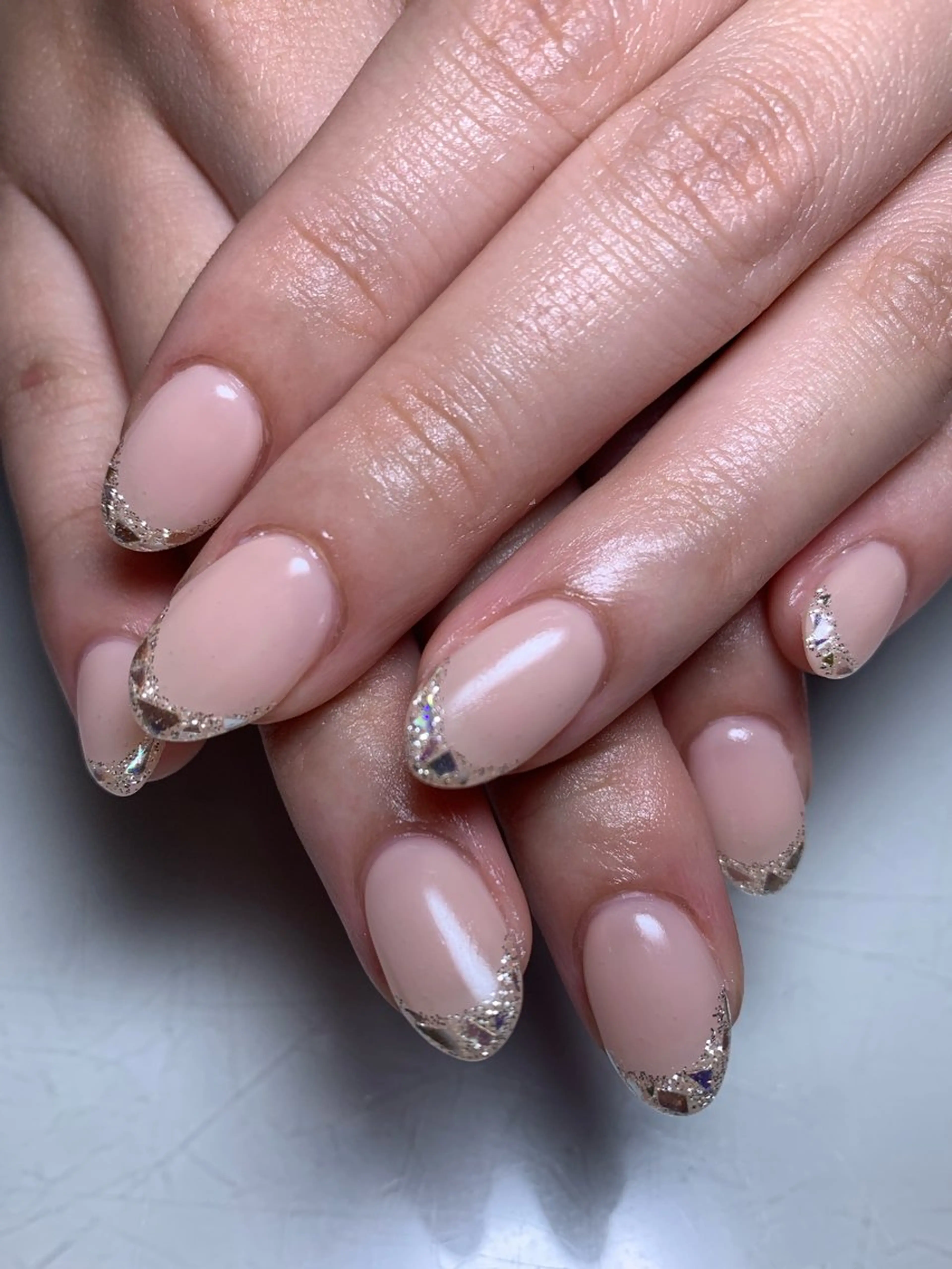 ネイル フレンチネイル ガラスフレンチ m.i private nail salon所属・大西 真衣のネイルデザイン