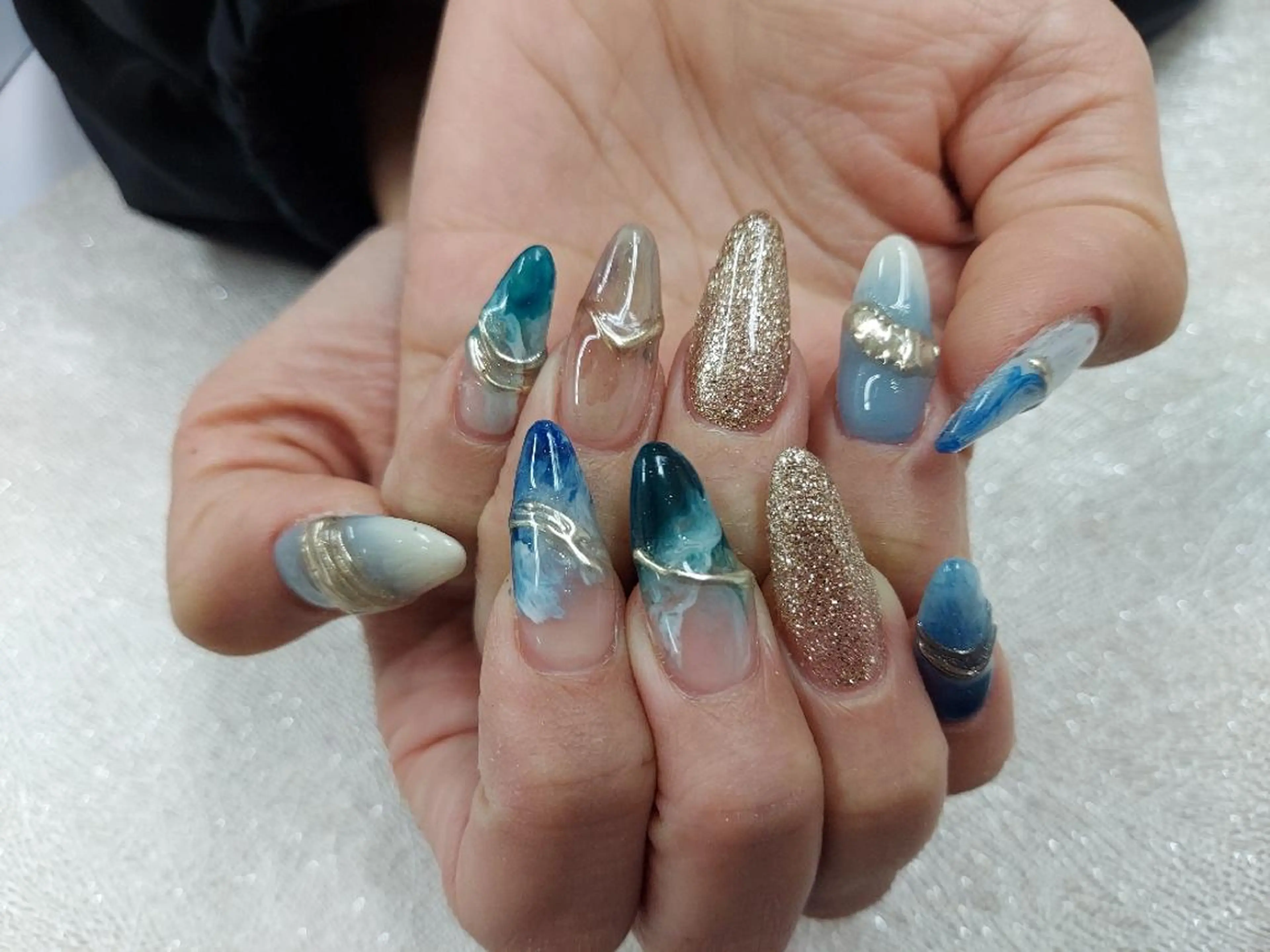 ネイル アートネイル ジェルネイル 持ち込み ニュアンスネイル パラジェル 河野ちえ (雑誌掲載サロン)のネイルデザイン