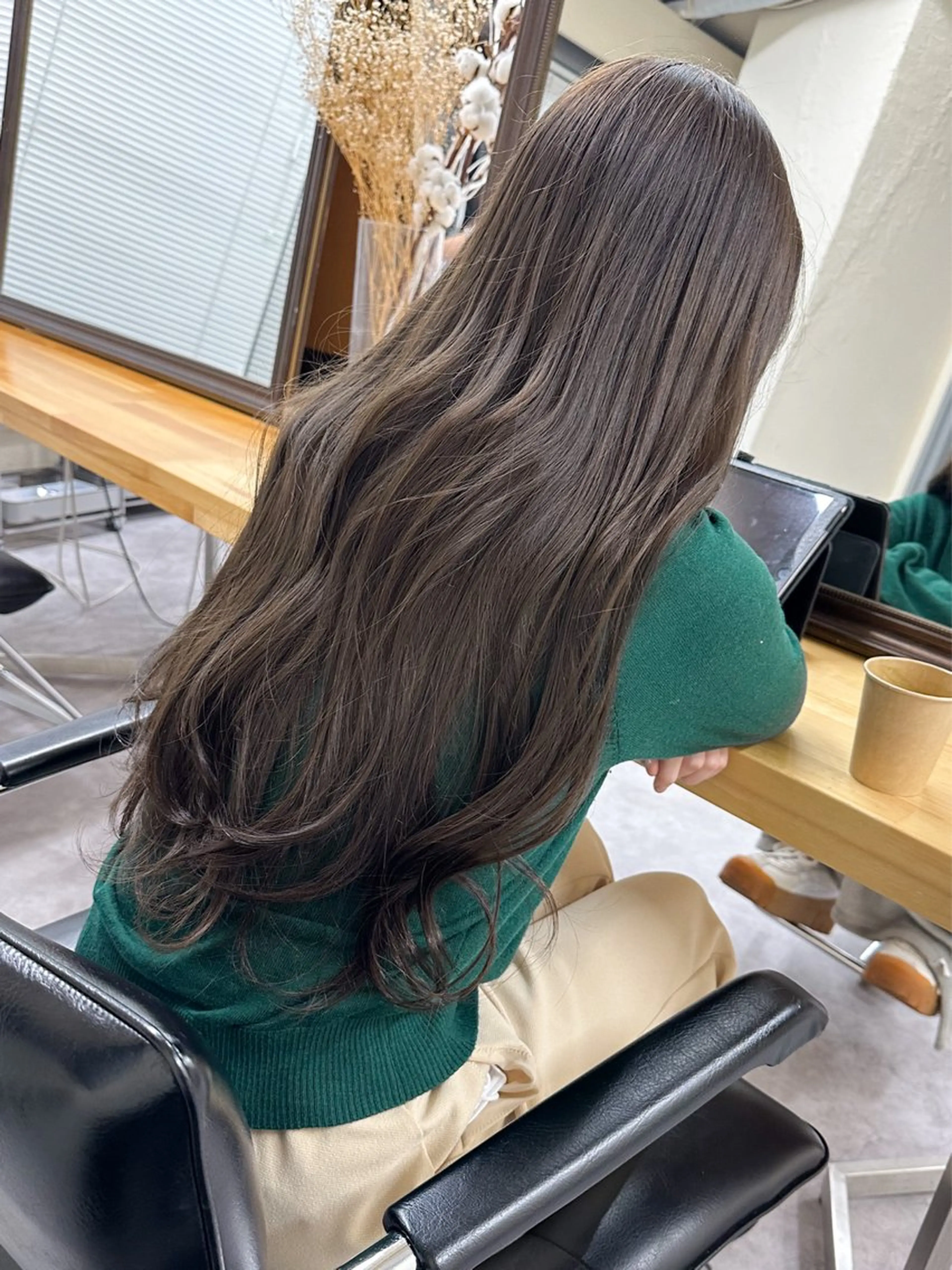 ロング 池袋🫧mio🫧 透明感ワンカラー🫧のヘアスタイル