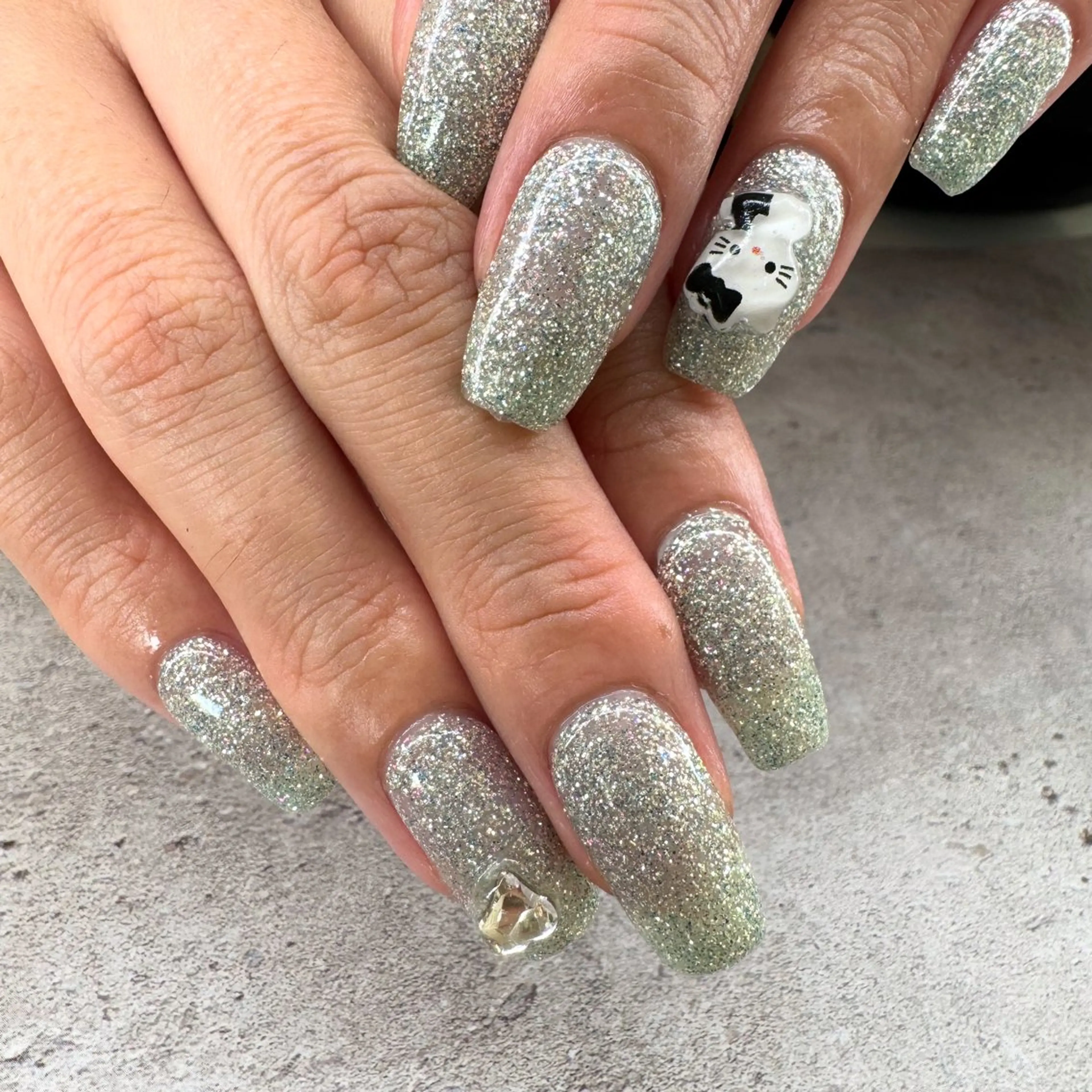 ネイル フラッシュネイル ハンドネイル coco’s nail所属・ココズ　ネイル れなのネイルデザイン