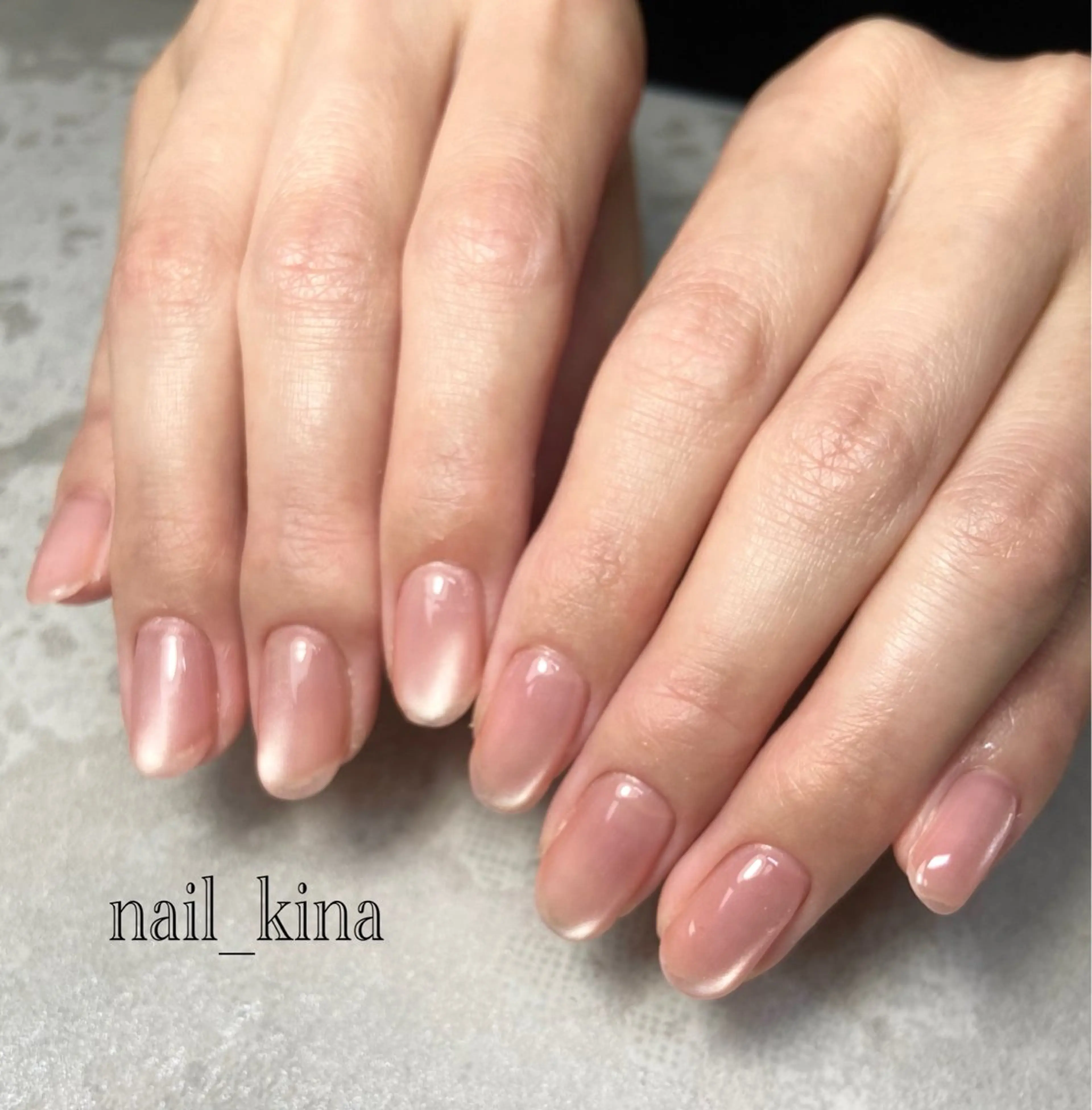 ネイル マグネットネイル マグネットワンカラー ワンカラーネイル ハンドネイル nail_ kinaのネイルデザイン