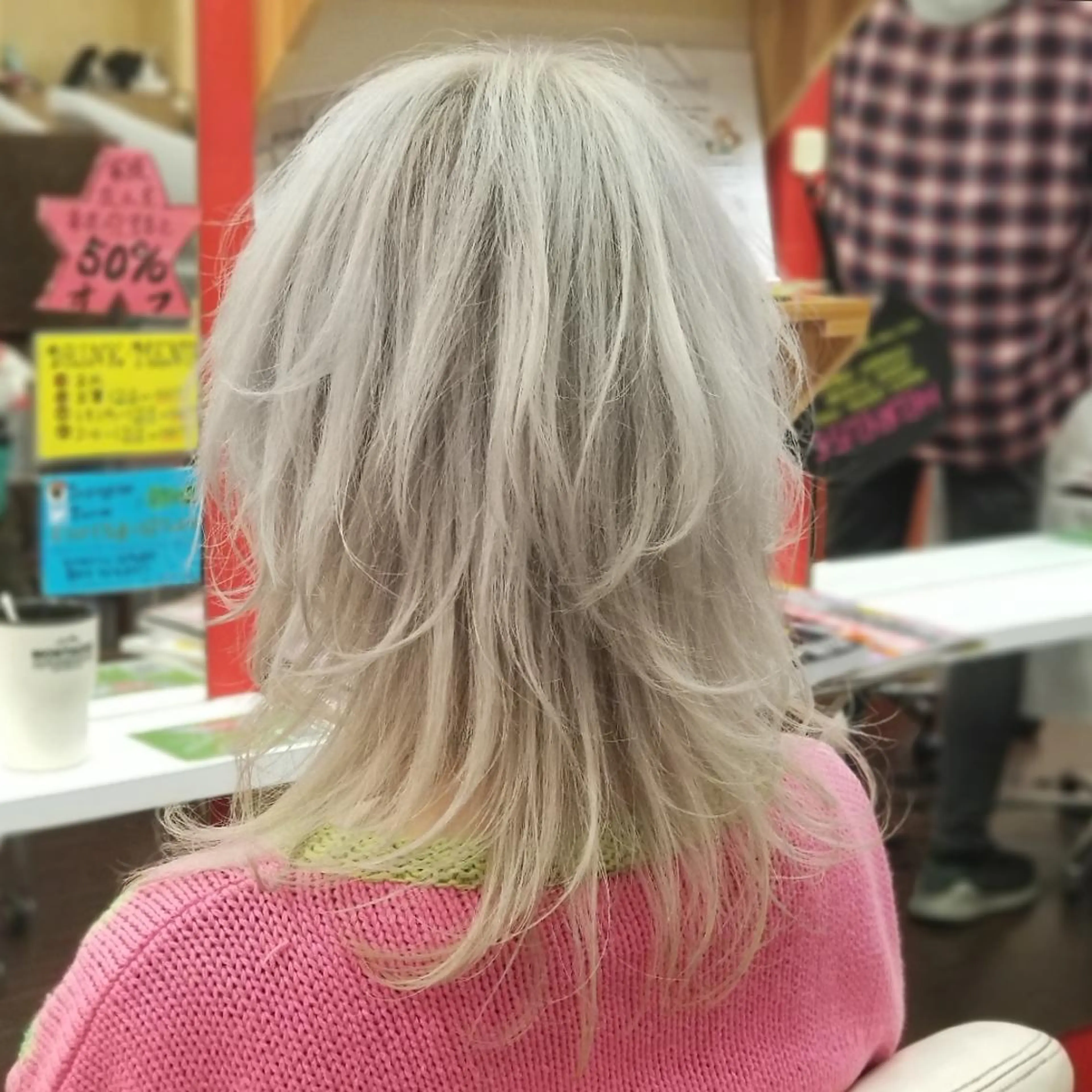 ミディアム カラー ブリーチ ウルフカット ヘアカラー 植田 修平/エクステ /髪質改善カラーのヘアスタイル