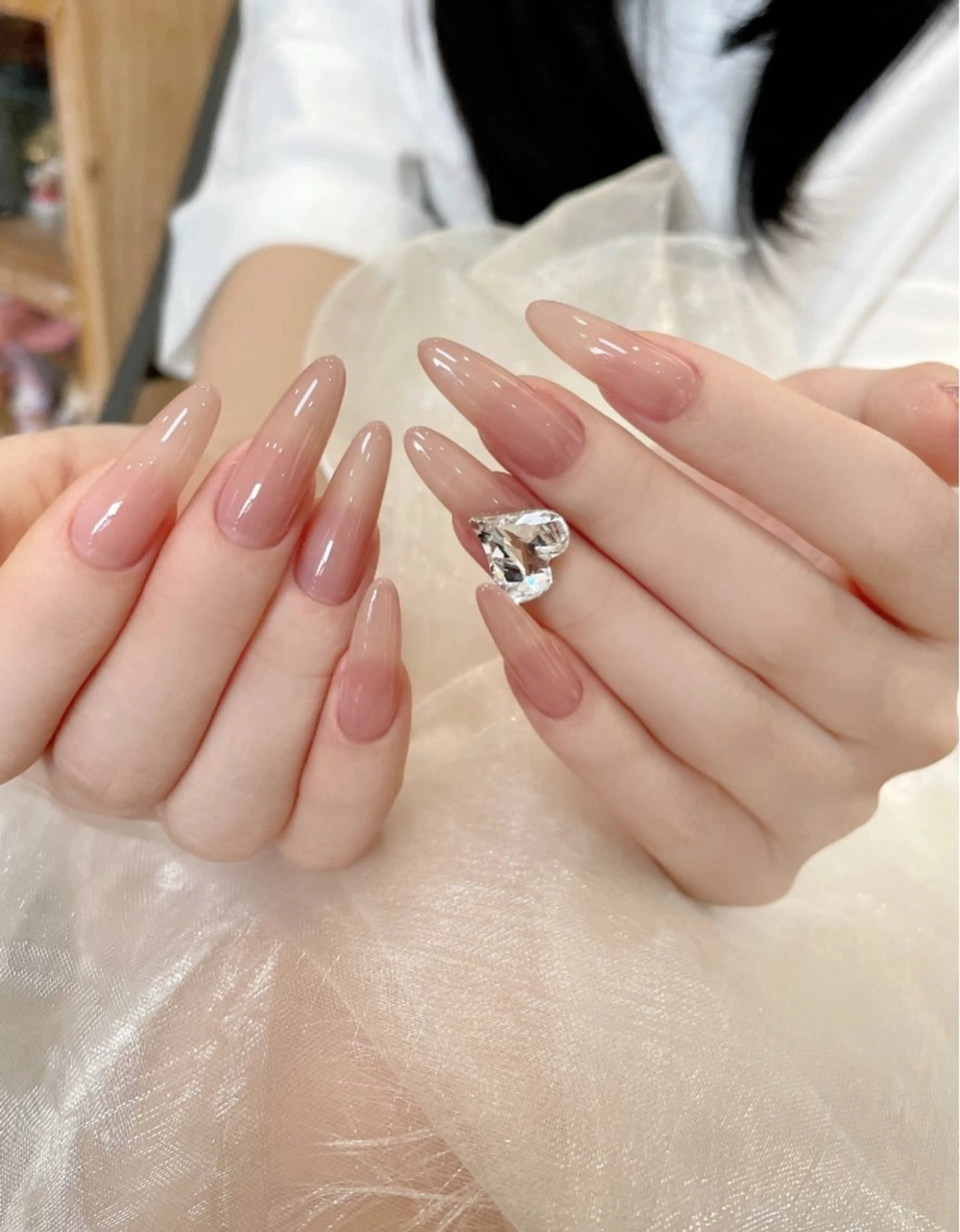 ネイル オーロラネイル チークネイル フレンチネイル ガラスフレンチ グラデーション ハンドネイル H&Bsalon カイのネイルデザイン
