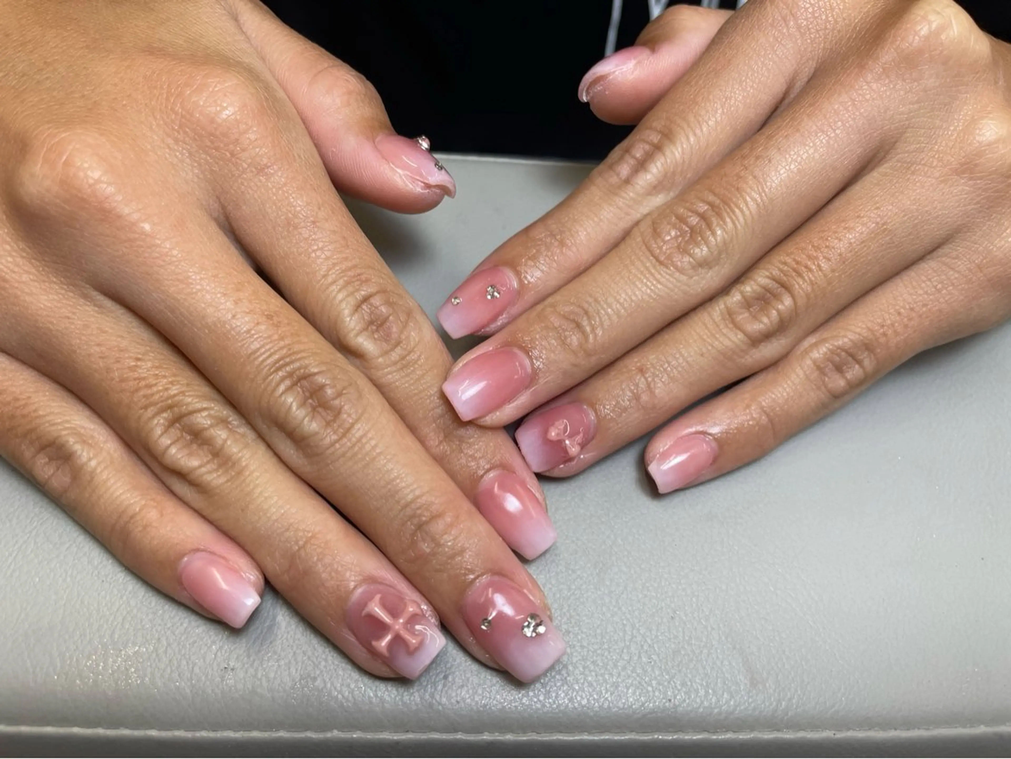 ネイル Enny ネイルサロンのネイルデザイン