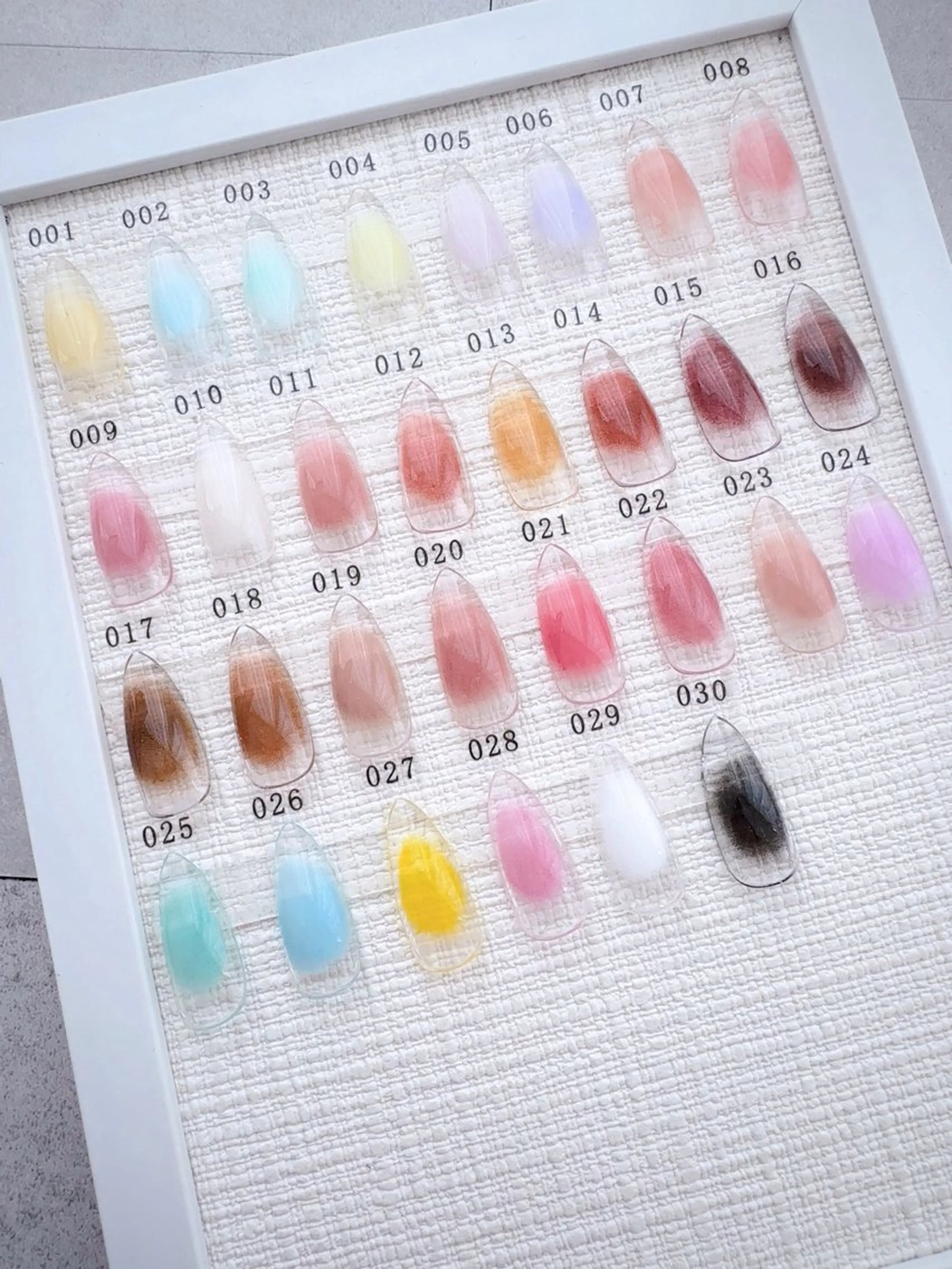 ネイル チークネイル Min min nail salonのネイルデザイン