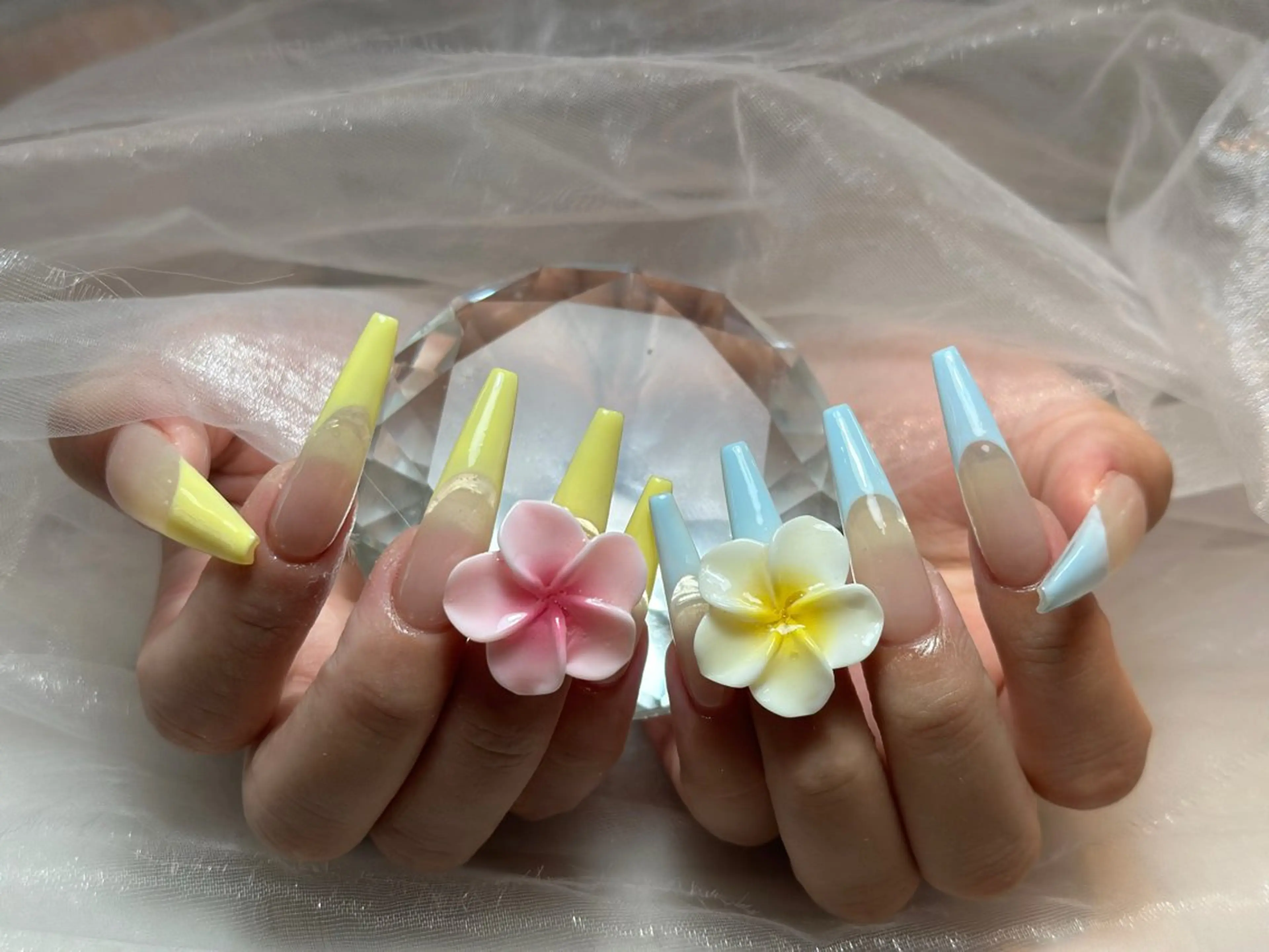 ネイル アートネイル 成人式 ジェルネイル ニュアンスネイル 夏ネイル ハンドネイル Nienail_ Luxeのネイルデザイン