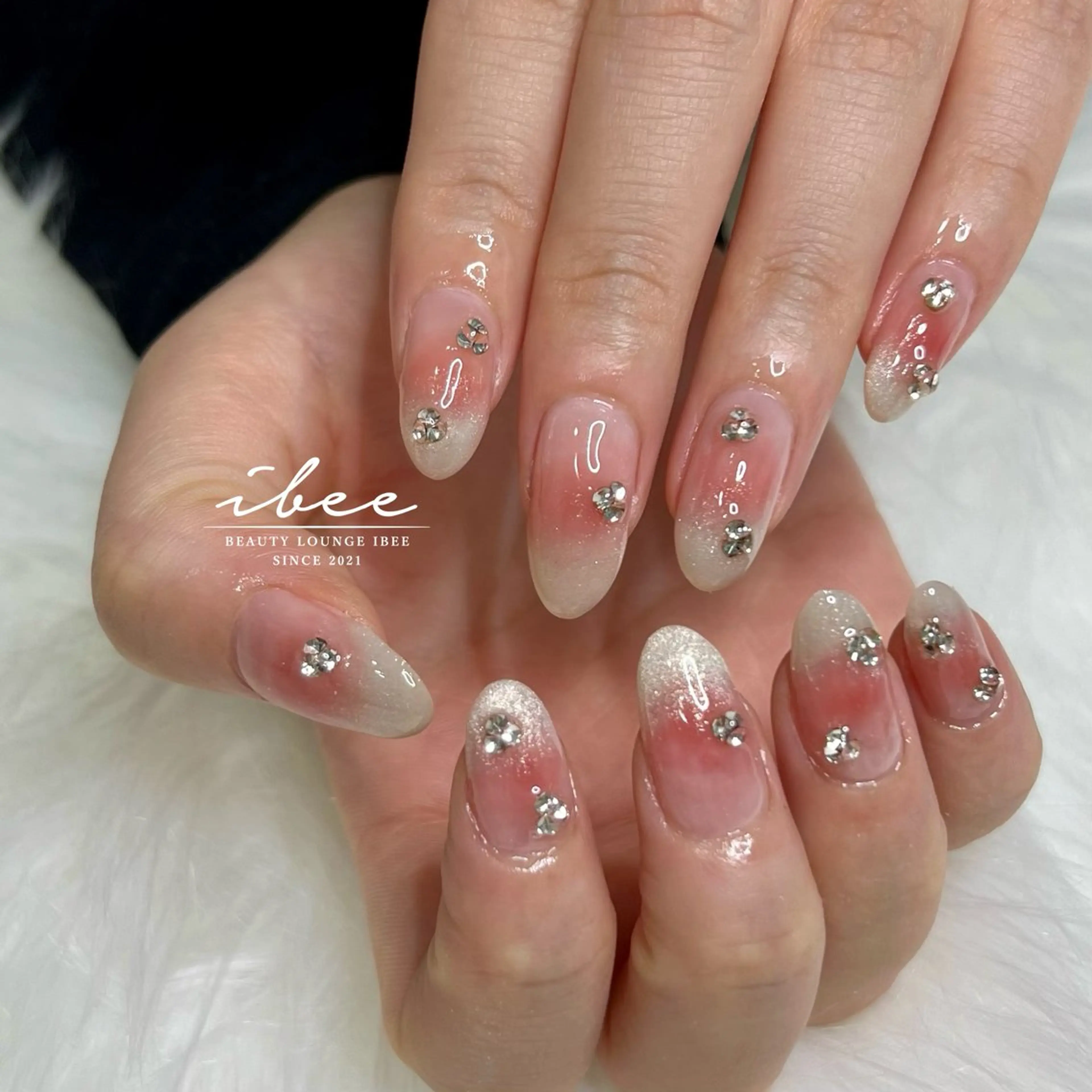 ネイル ハンドネイル ibee nail 🤍yumiのネイルデザイン