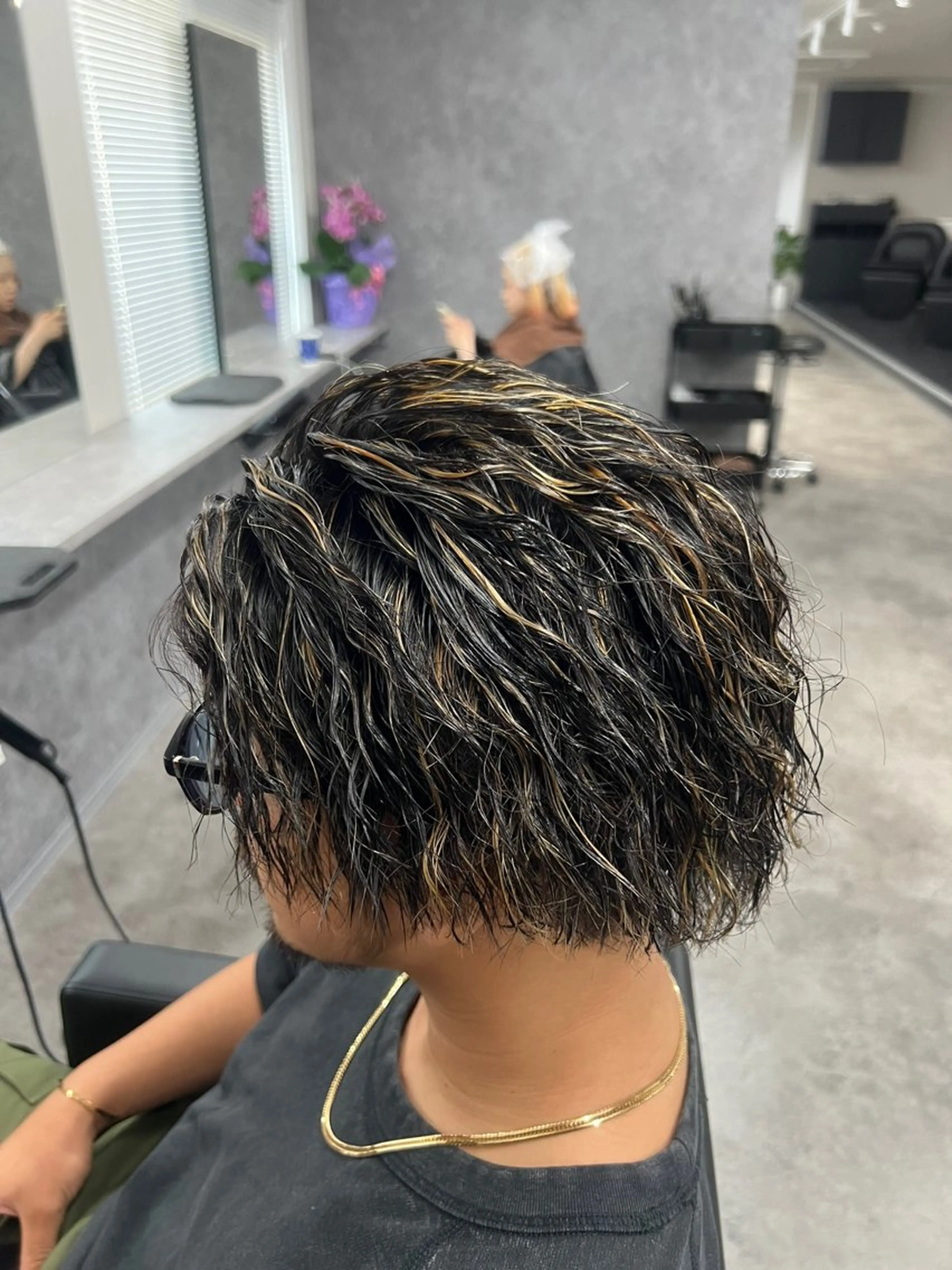 カラー パーマ メンズ メンズメッシュ メンズパーマ メンズツイストパーマ メッシュ ツイストパーマ 👑立川No.1筋肉 美容師👑しゅーとのヘアスタイル