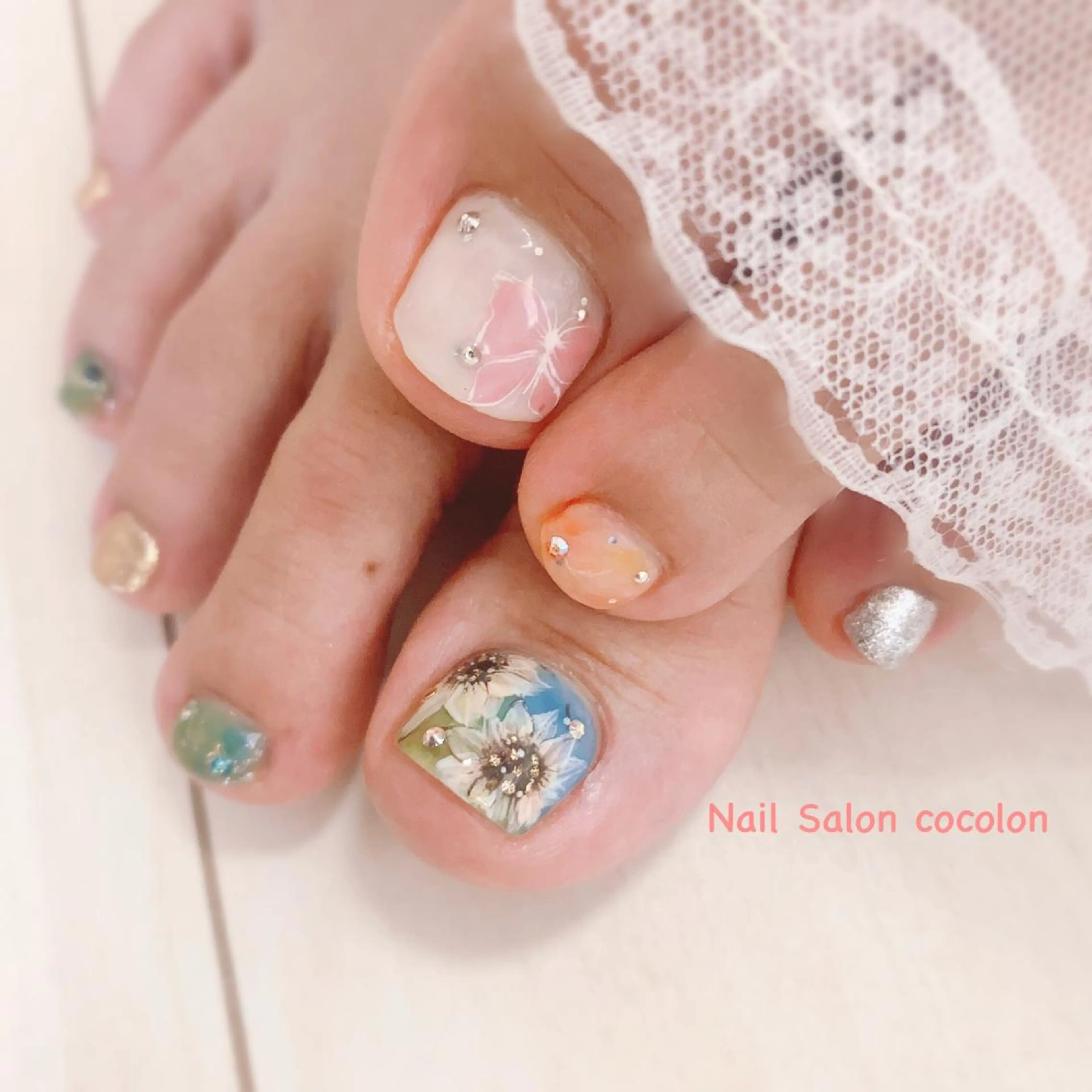 ネイル フットネイル 柴崎 美幸のネイルデザイン