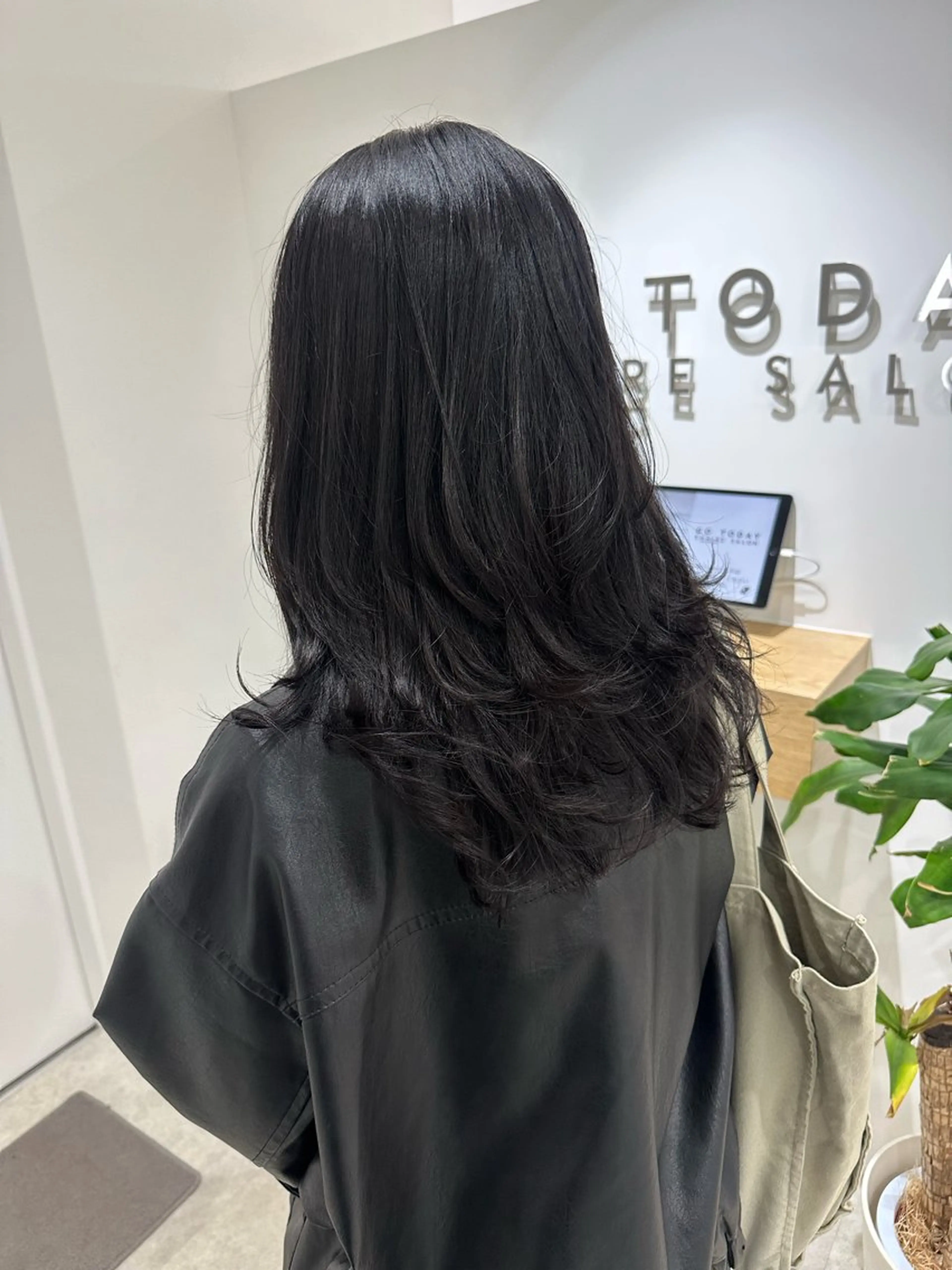 セミロング カラー カット ヘアカラー 海外ヘア/ワンカラー 🍒nao.のヘアスタイル