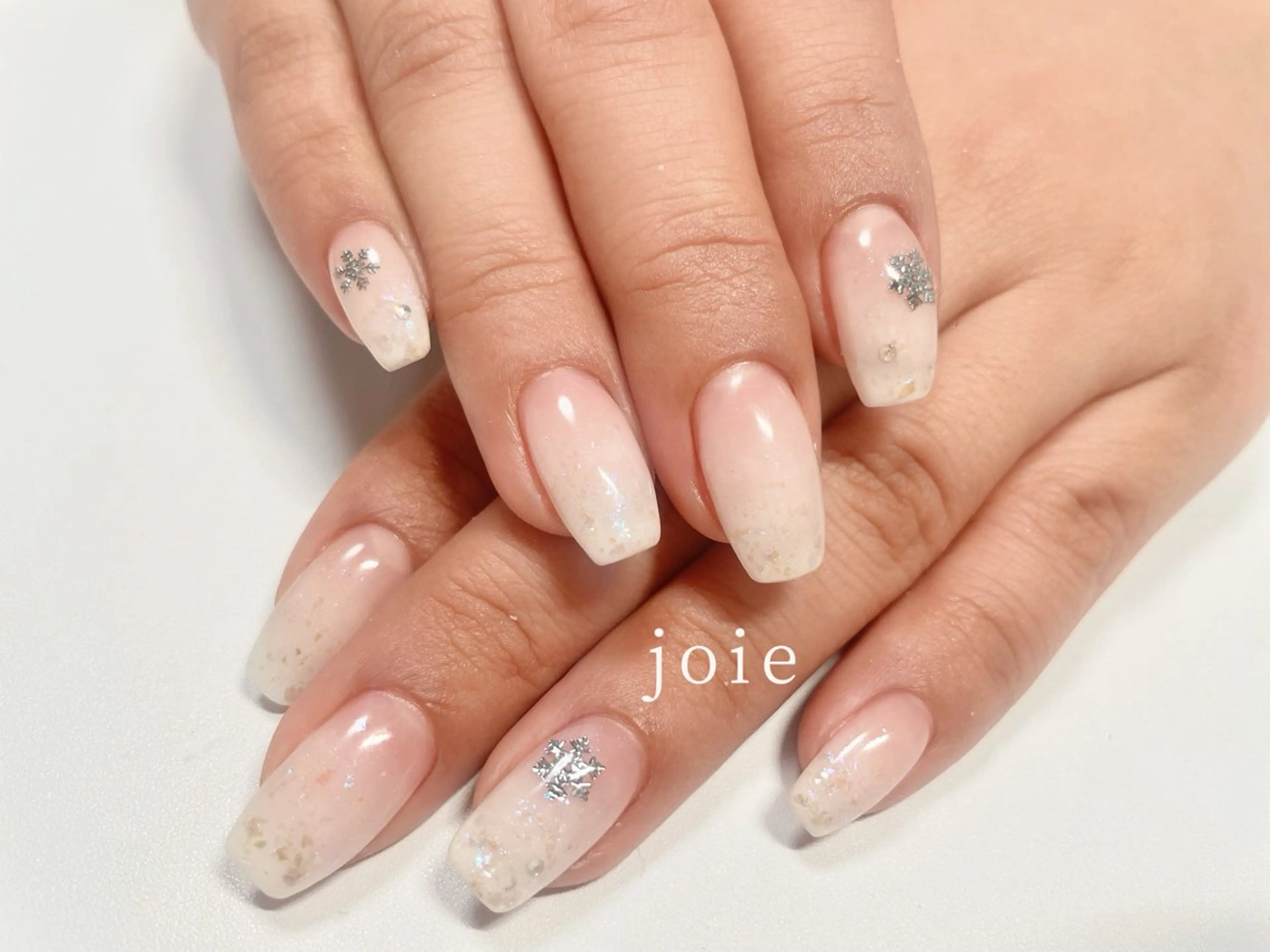 ネイル ジェルネイル グラデーション オフィスネイル パラジェル 冬ネイル Nailist Mikuのネイルデザイン