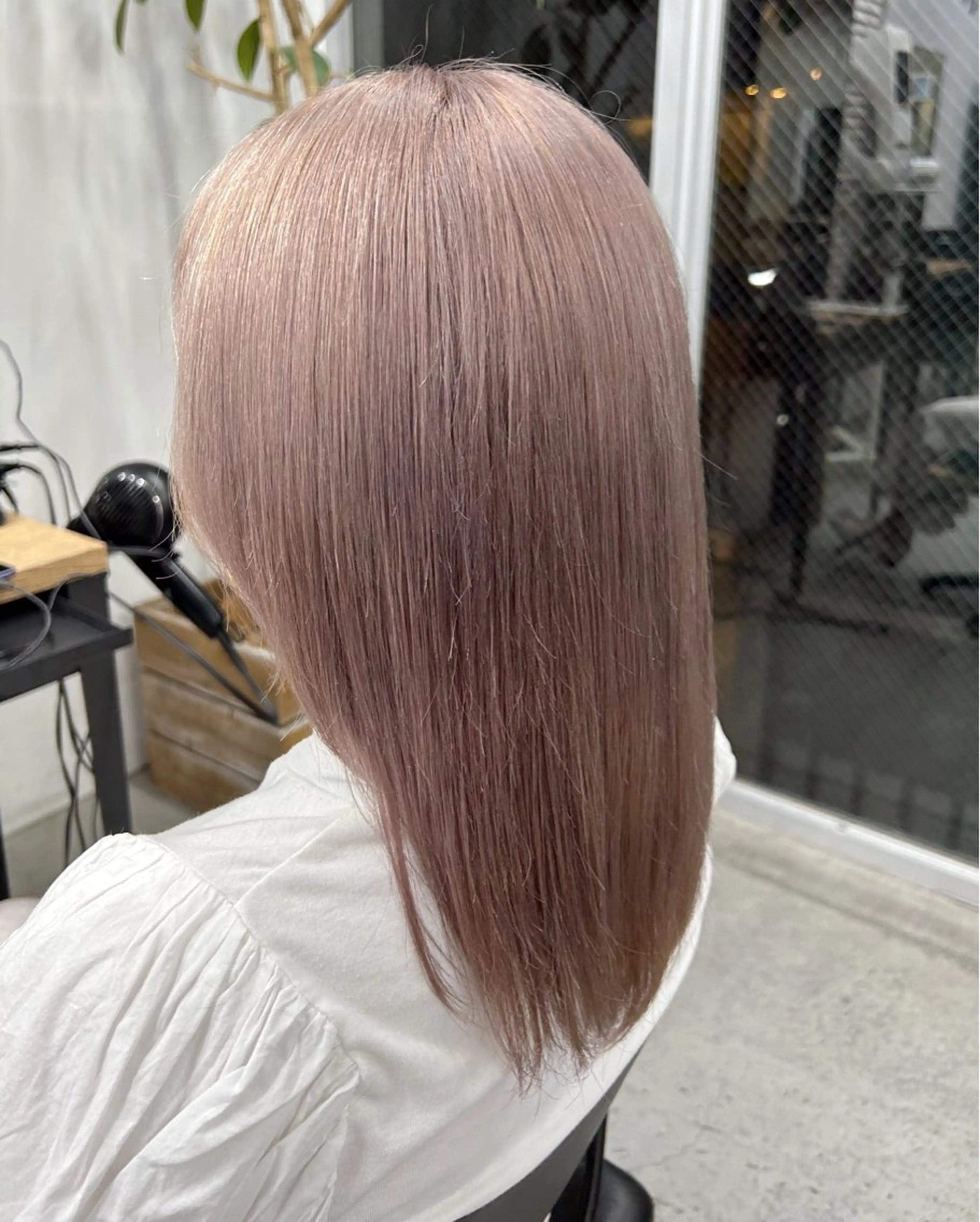 セミロング カラー 🫐寒色系カラー 🫐ヤマナカリリカのヘアスタイル