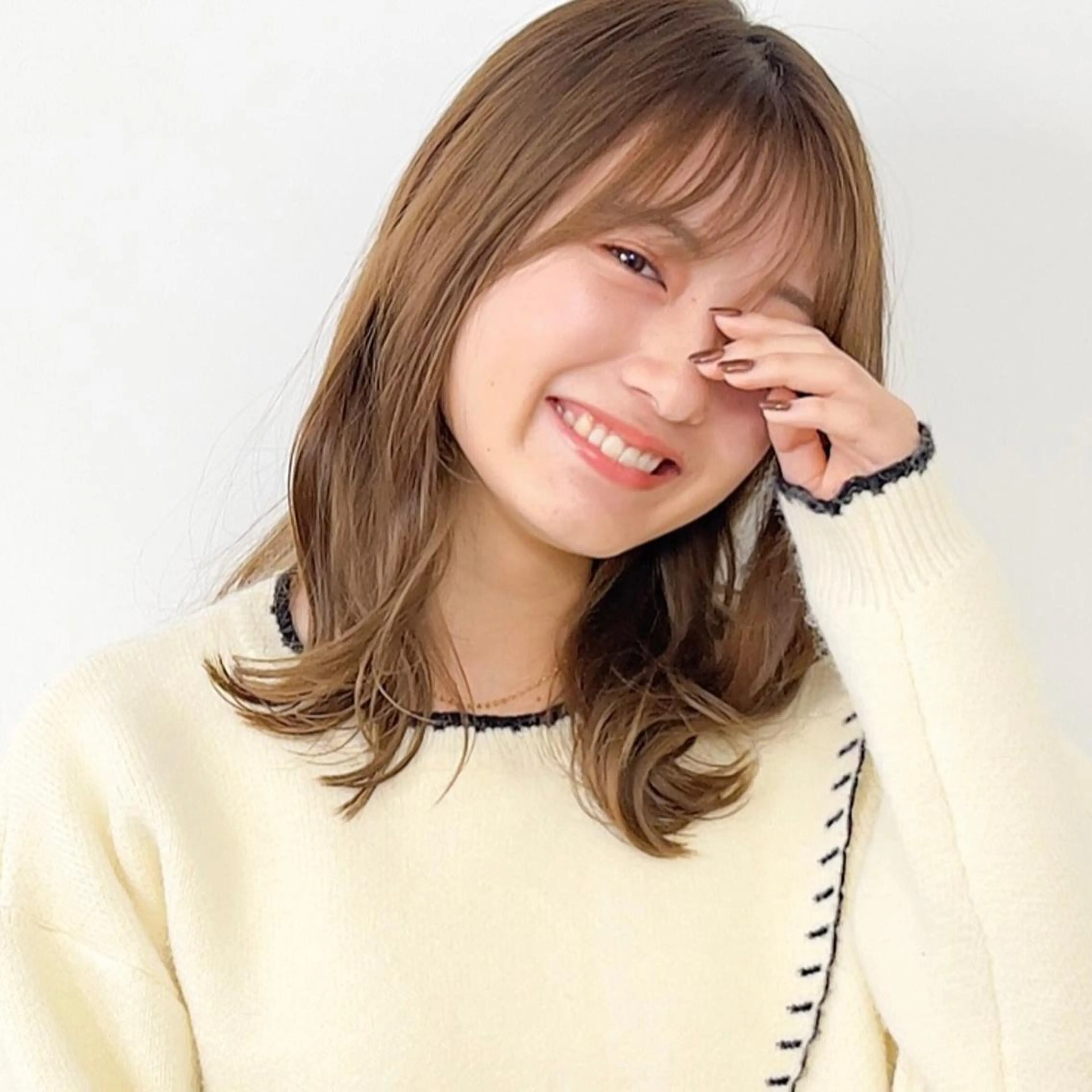 ミディアム カラー ベージュカラー ブリーチ ブリーチなしカラー お洒落パーマ/ 艶カラー/michiのヘアスタイル