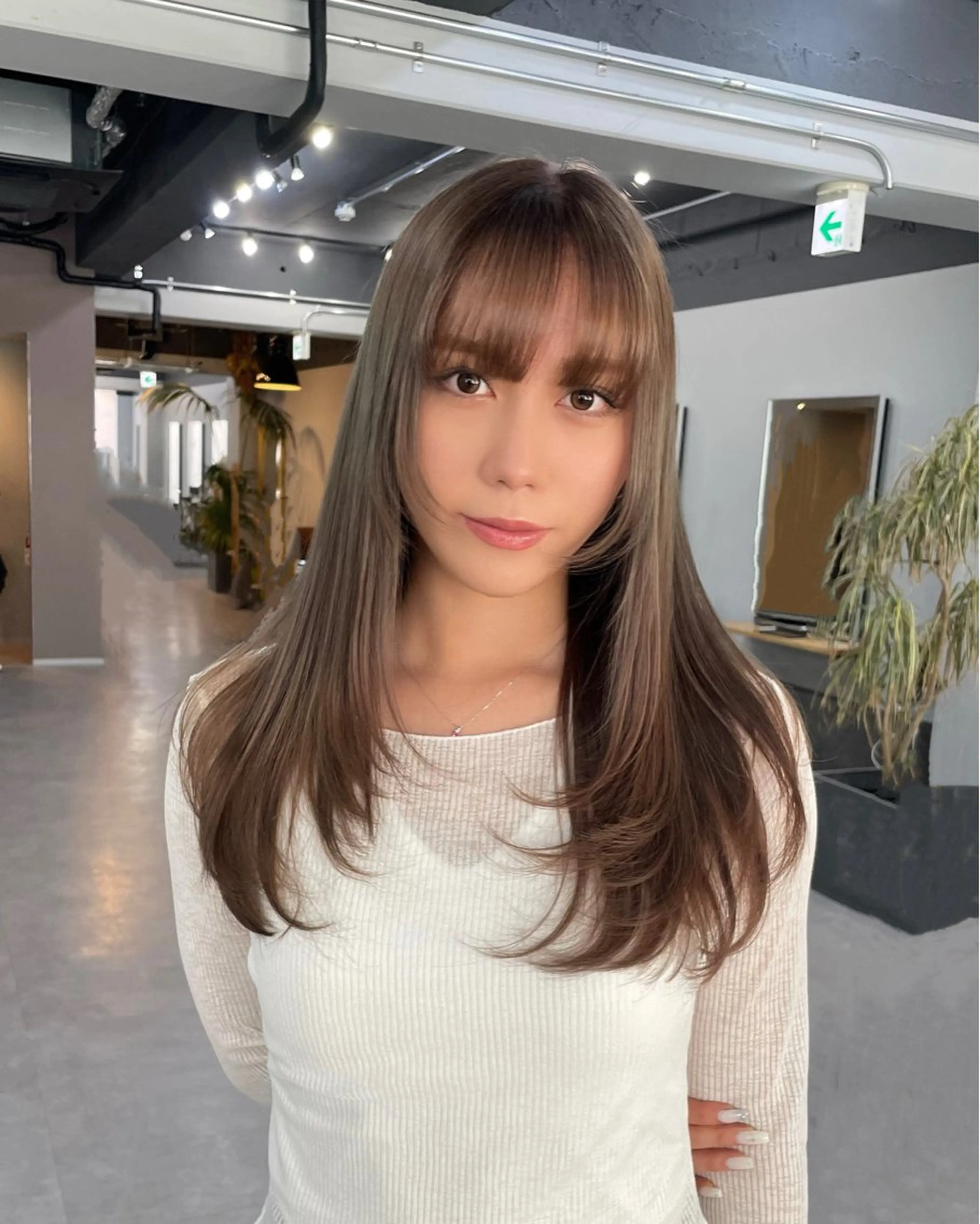 ロング カラー ヘアカラー ミルクティーベージュ ❤︎レイヤー　MIAのヘアスタイル