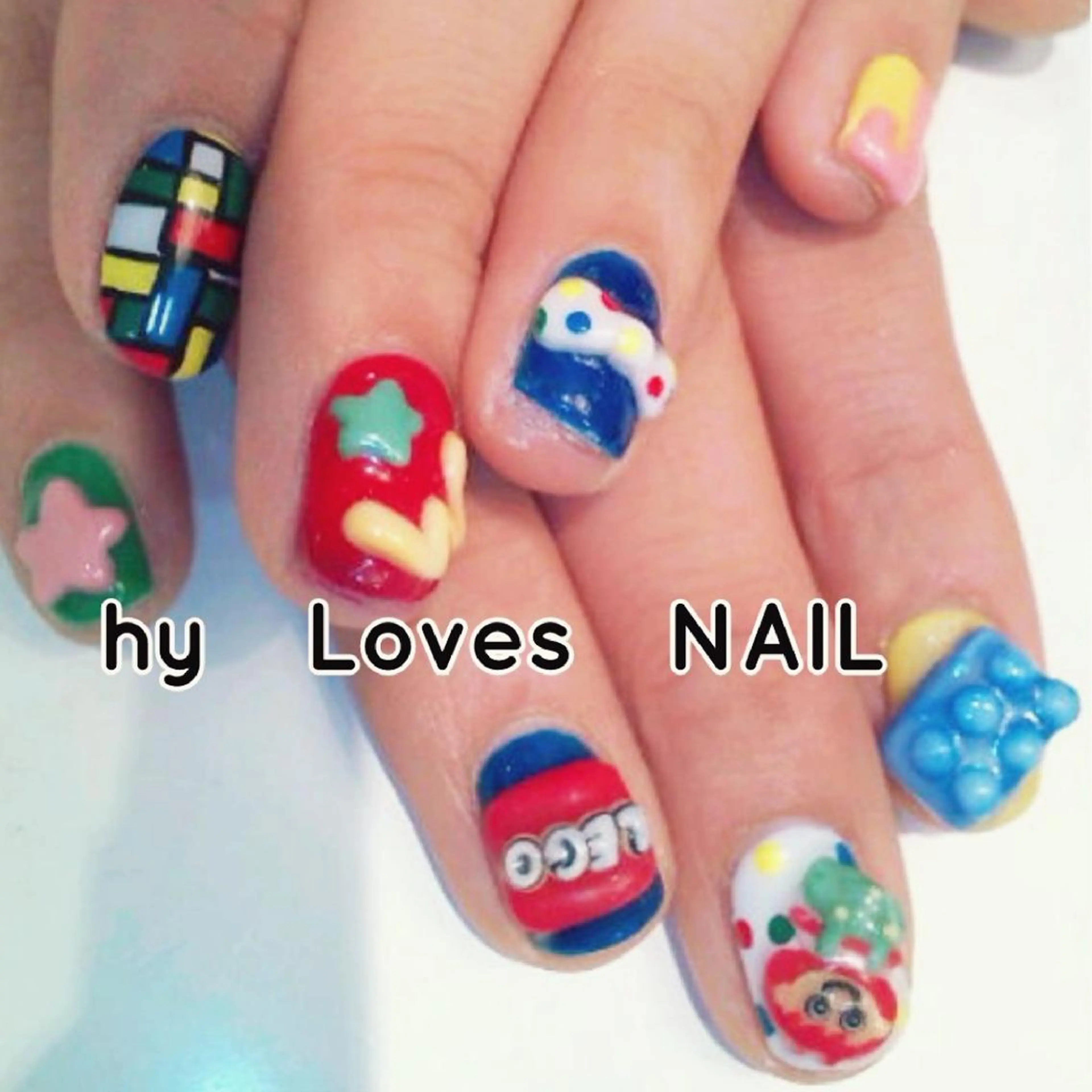 ネイル ジェルネイル ショートネイル ハンドネイル よしだ ひろきのネイルデザイン