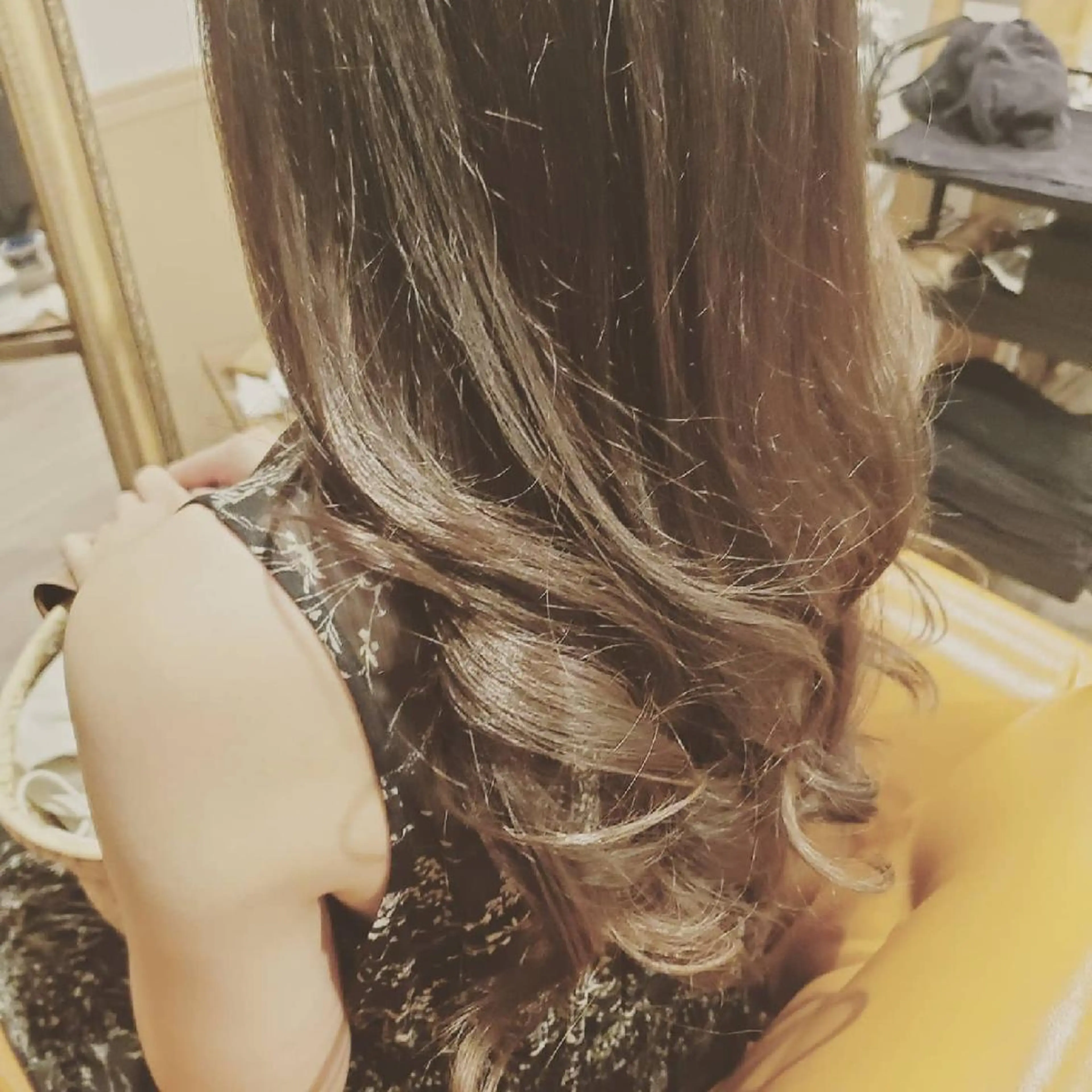 ロング カラー アディクシーカラー ブリーチ イルミナカラー 外国人風カラー トリートメント カット ヘアカラー トリートメント spa hair  ark 富井直美のヘアスタイル