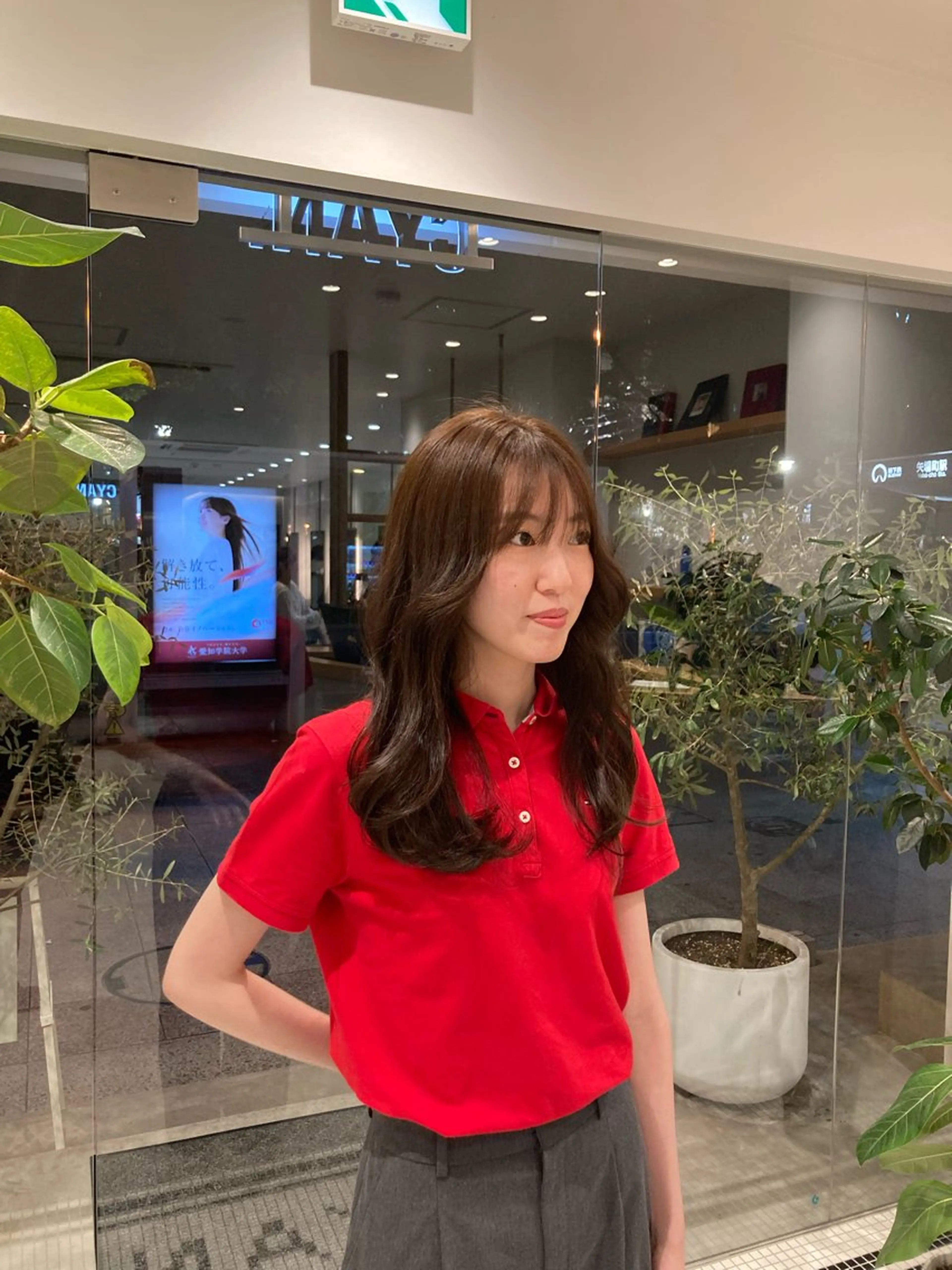 セミロング カラー CYAN.栄店所属・久野 紗愛のヘアスタイル