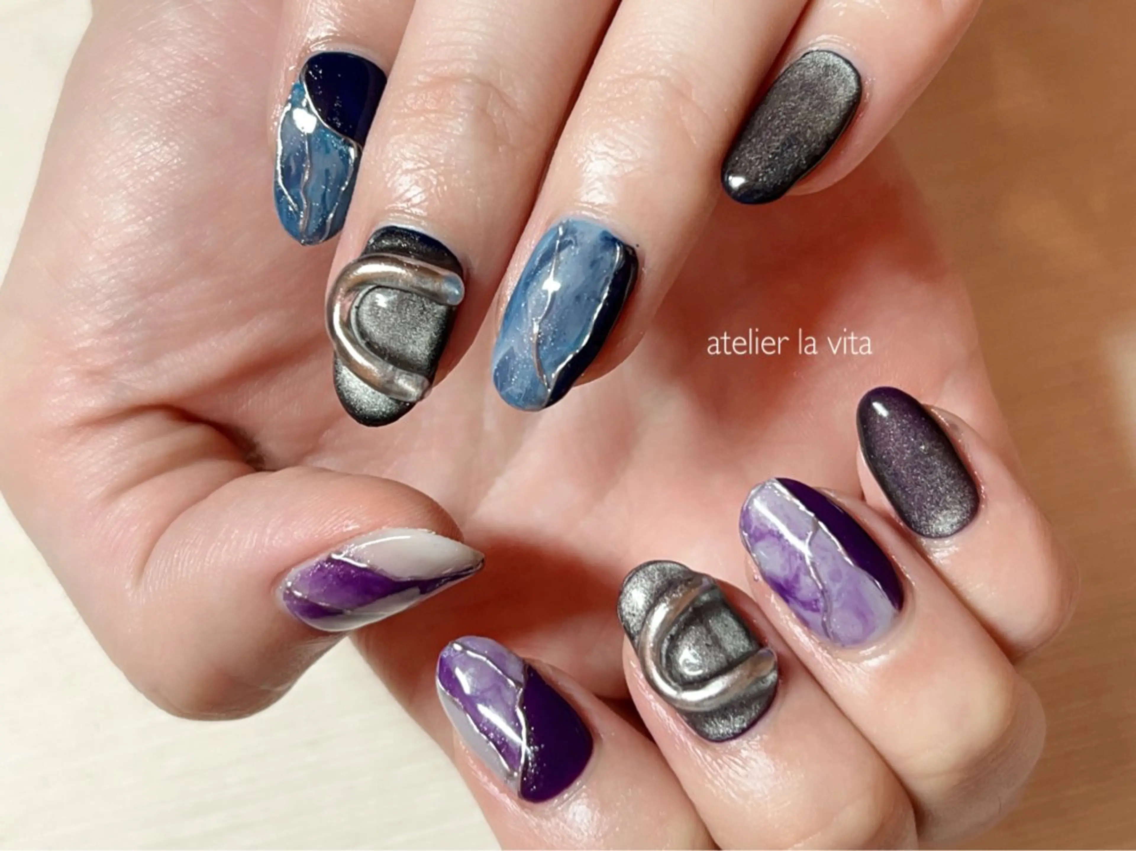 ネイル ジェルネイル 大理石ネイル(マーブル) メンズネイル ミラーネイル 持ち込み ハンドネイル atelier la vita所属・lavita. mimuraのネイルデザイン