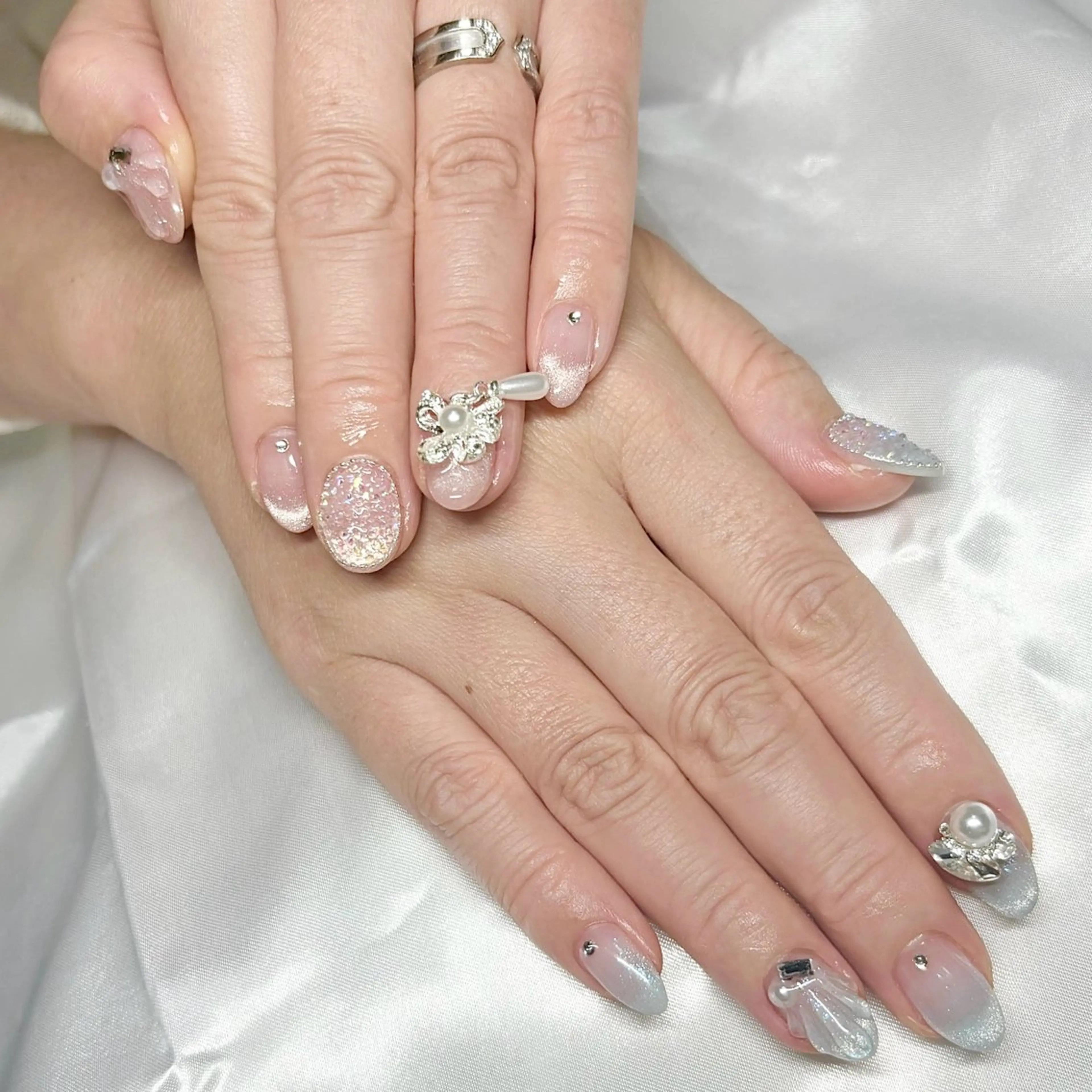 ネイル ハンドネイル nail salon Ecrin所属・前島 稀歩のネイルデザイン