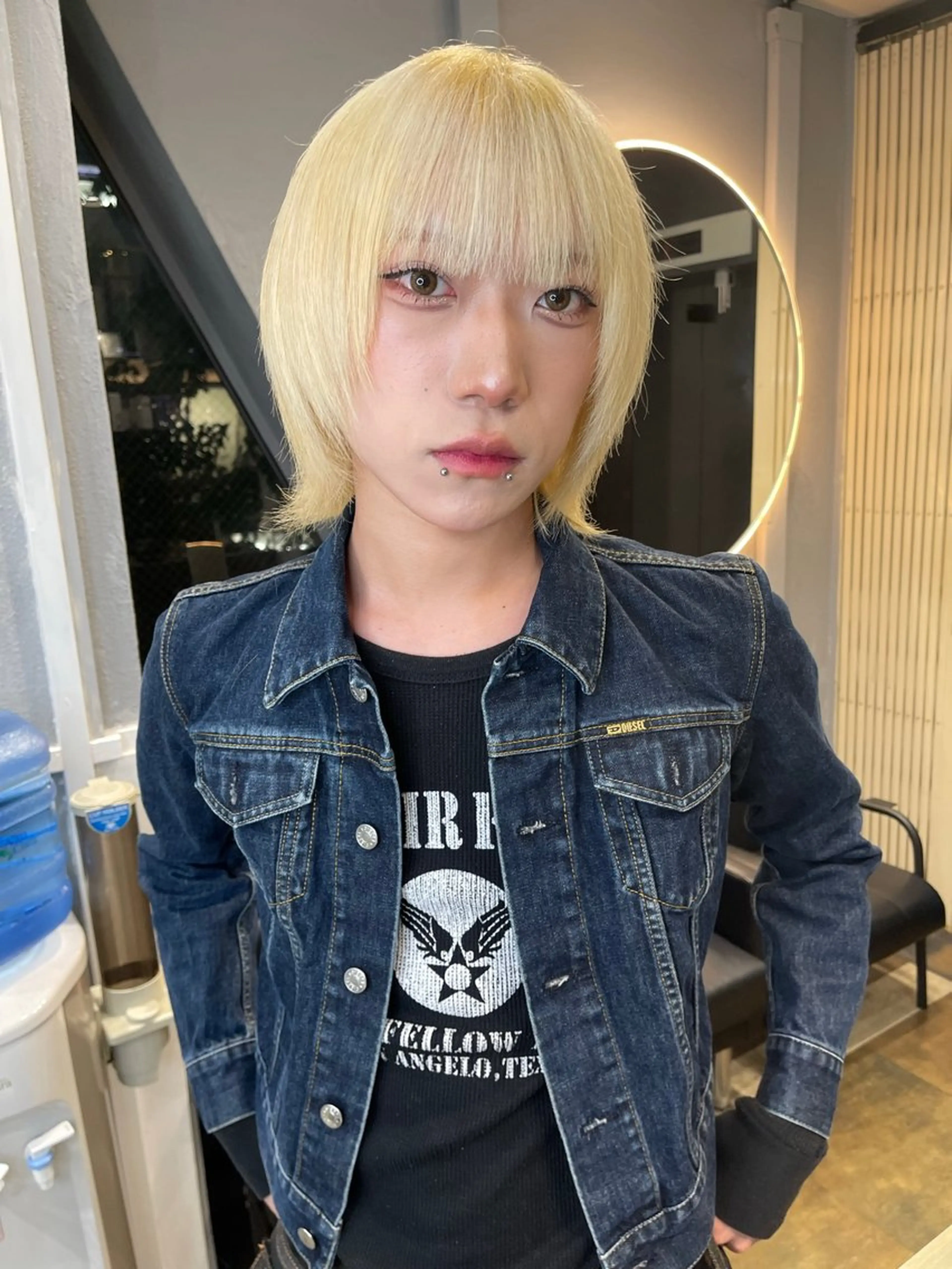 ショート カラー ブリーチ ブロンド ケアブリーチ デザインカラー ダブルカラー ヘアカラー トリートメント TATSUブリーチ/ ミルクティーベージュのヘアスタイル