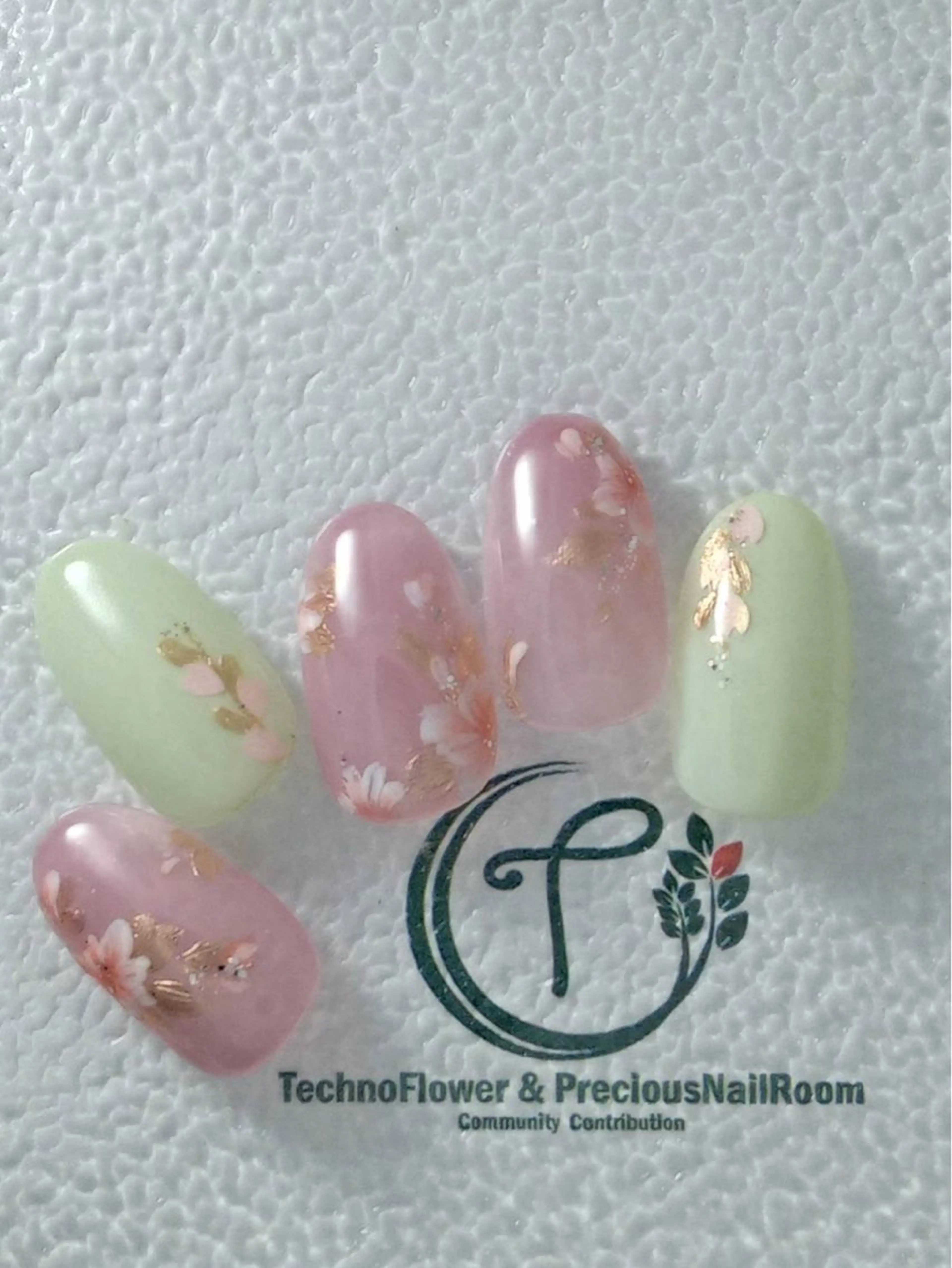 ネイル フラワーネイル precious nail room所属・precious nail  roomのネイルデザイン