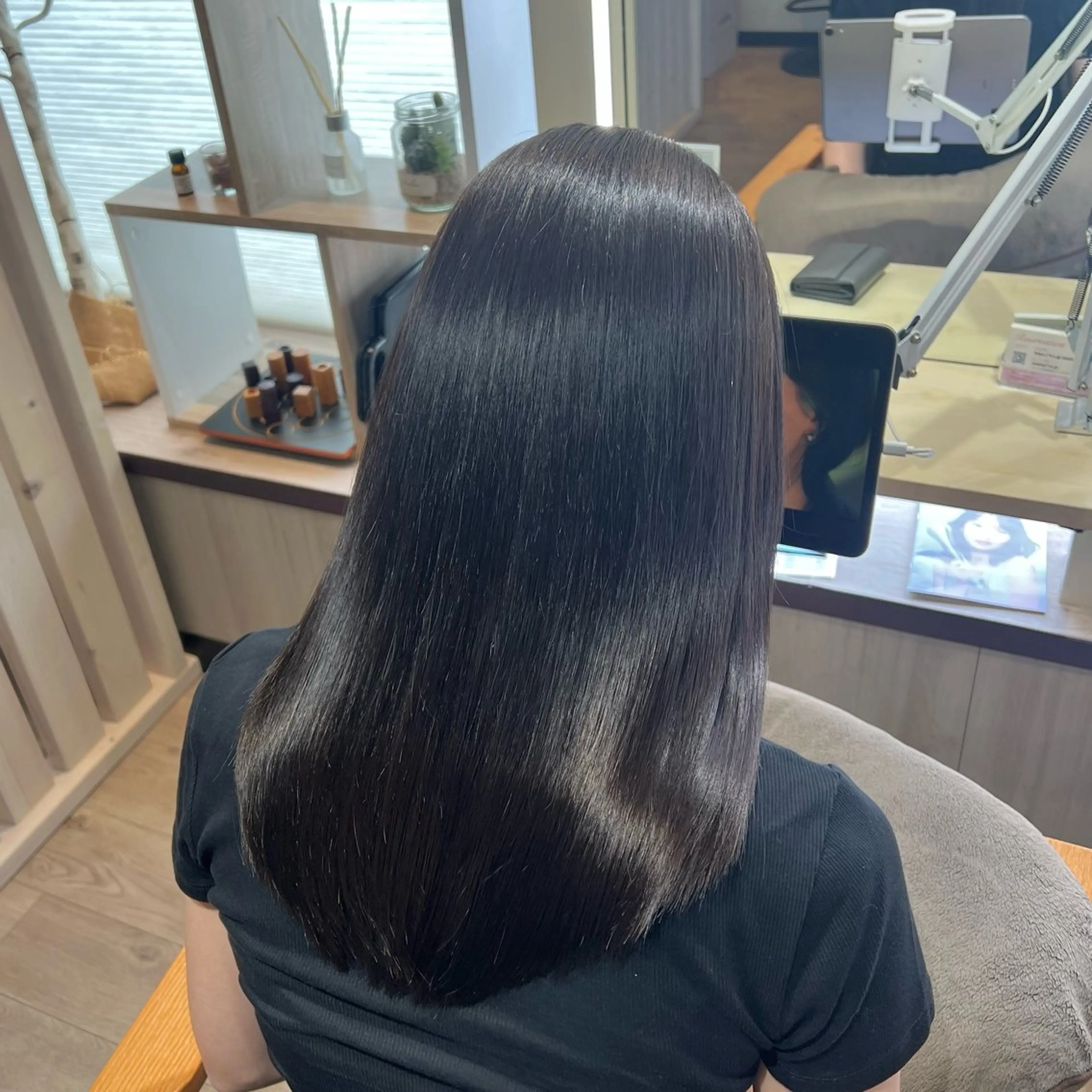 カラー ブラウンカラー オリーブブラウン AmiDA所属・AmiDA 常光のヘアスタイル