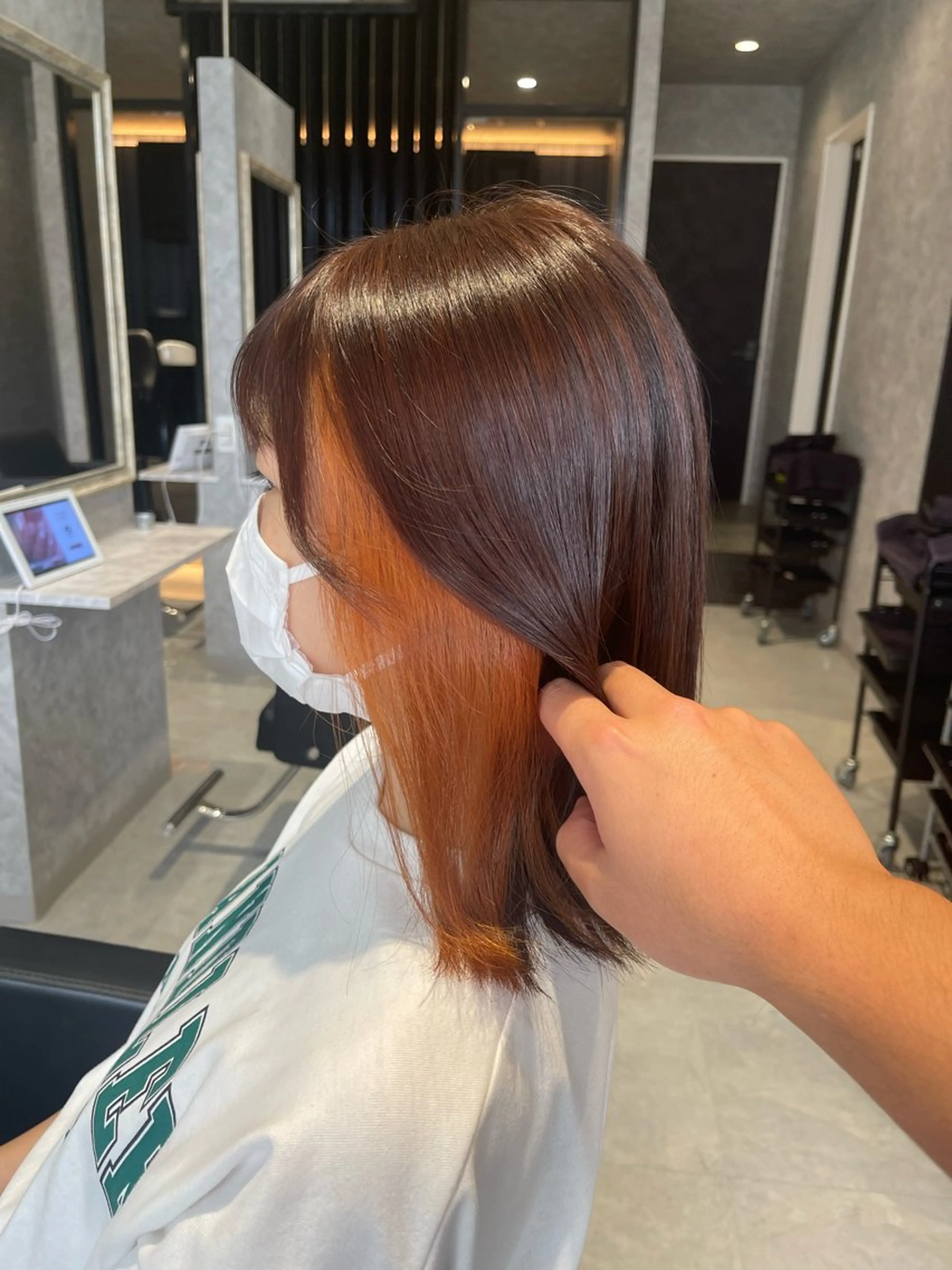 ミディアム ヘアカラー ハイトーン ／ レイヤー/吉田陸斗のヘアスタイル