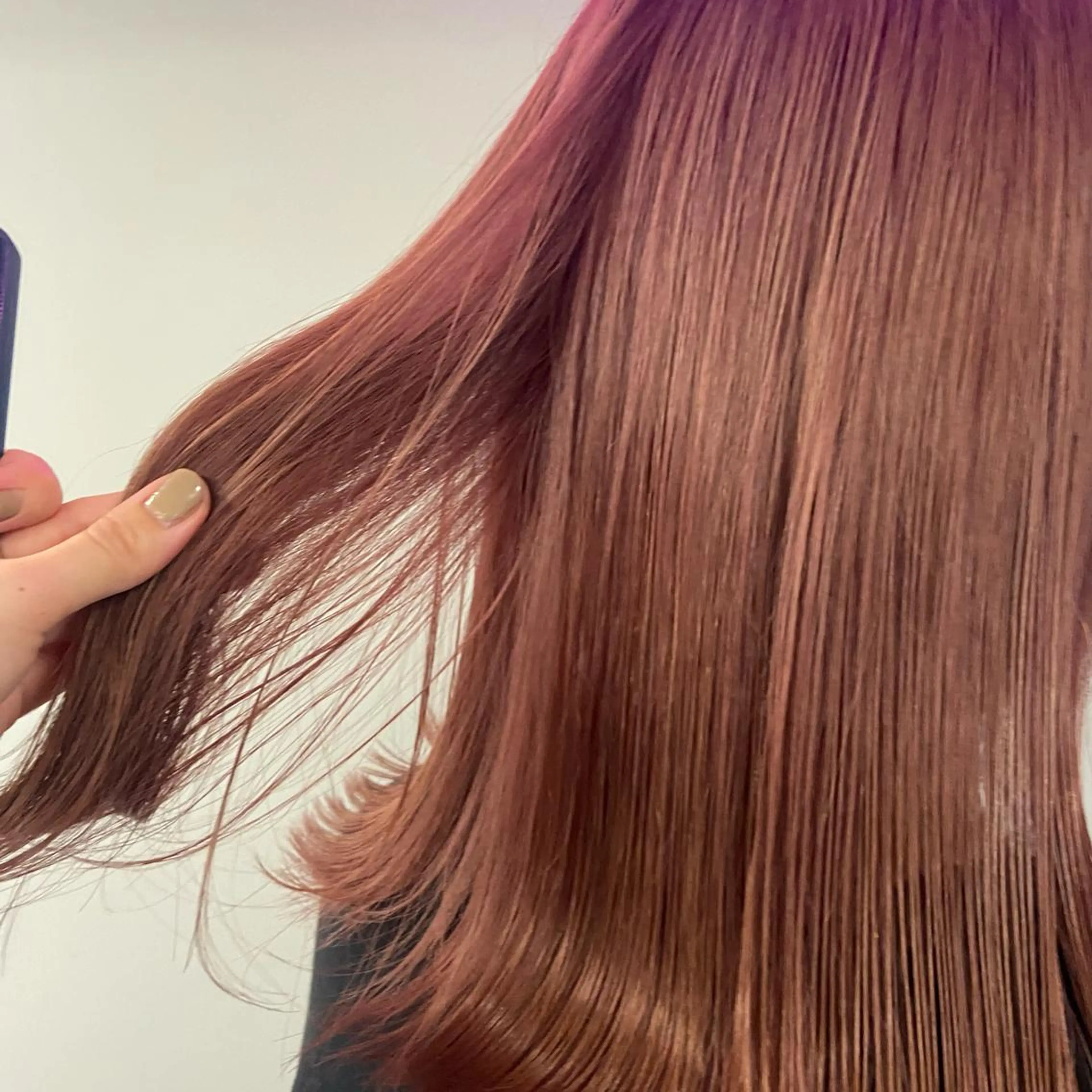 セミロング カラー natsumi / N°ariaのヘアスタイル