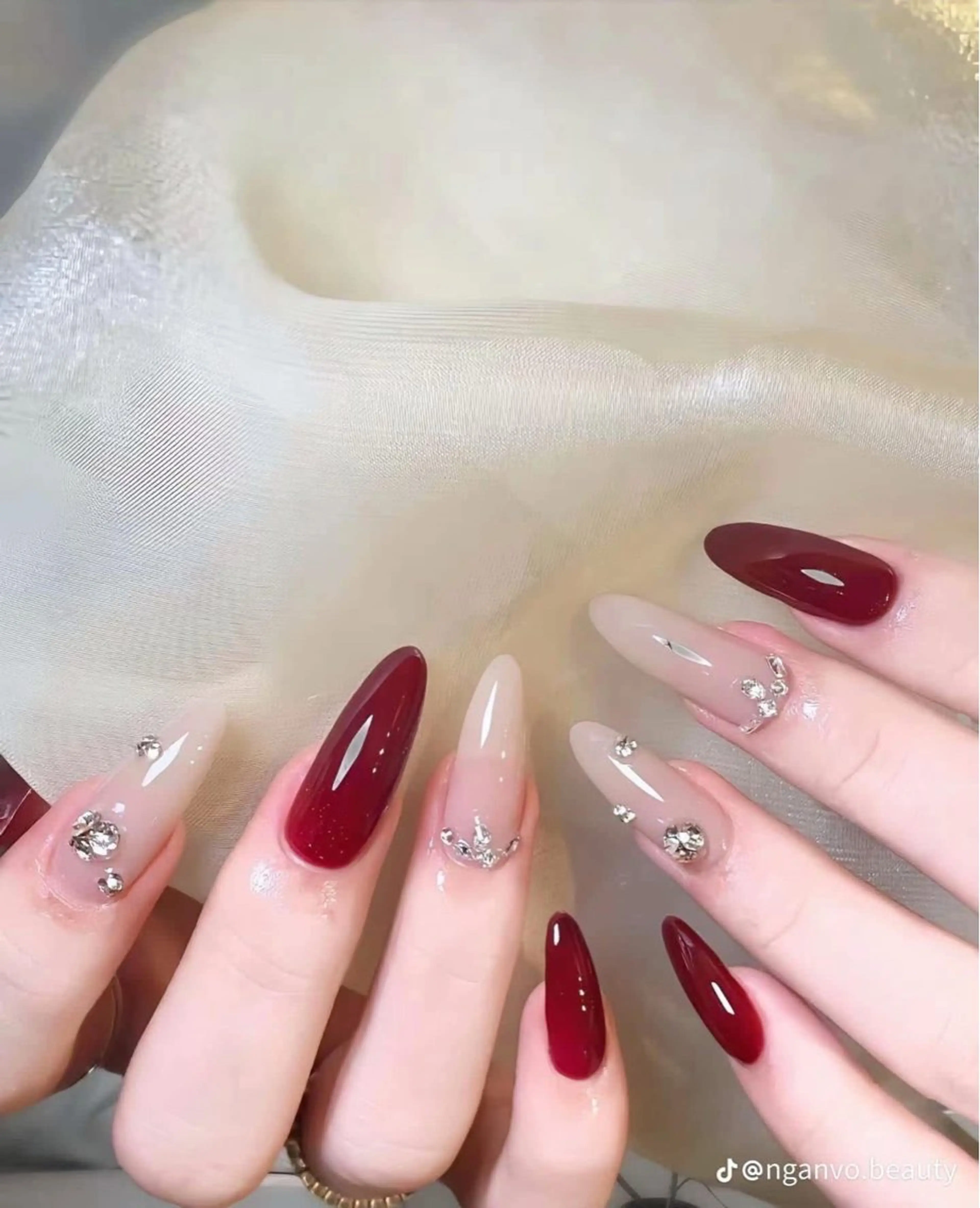 ネイル Rose Ana.Chuoのネイルデザイン