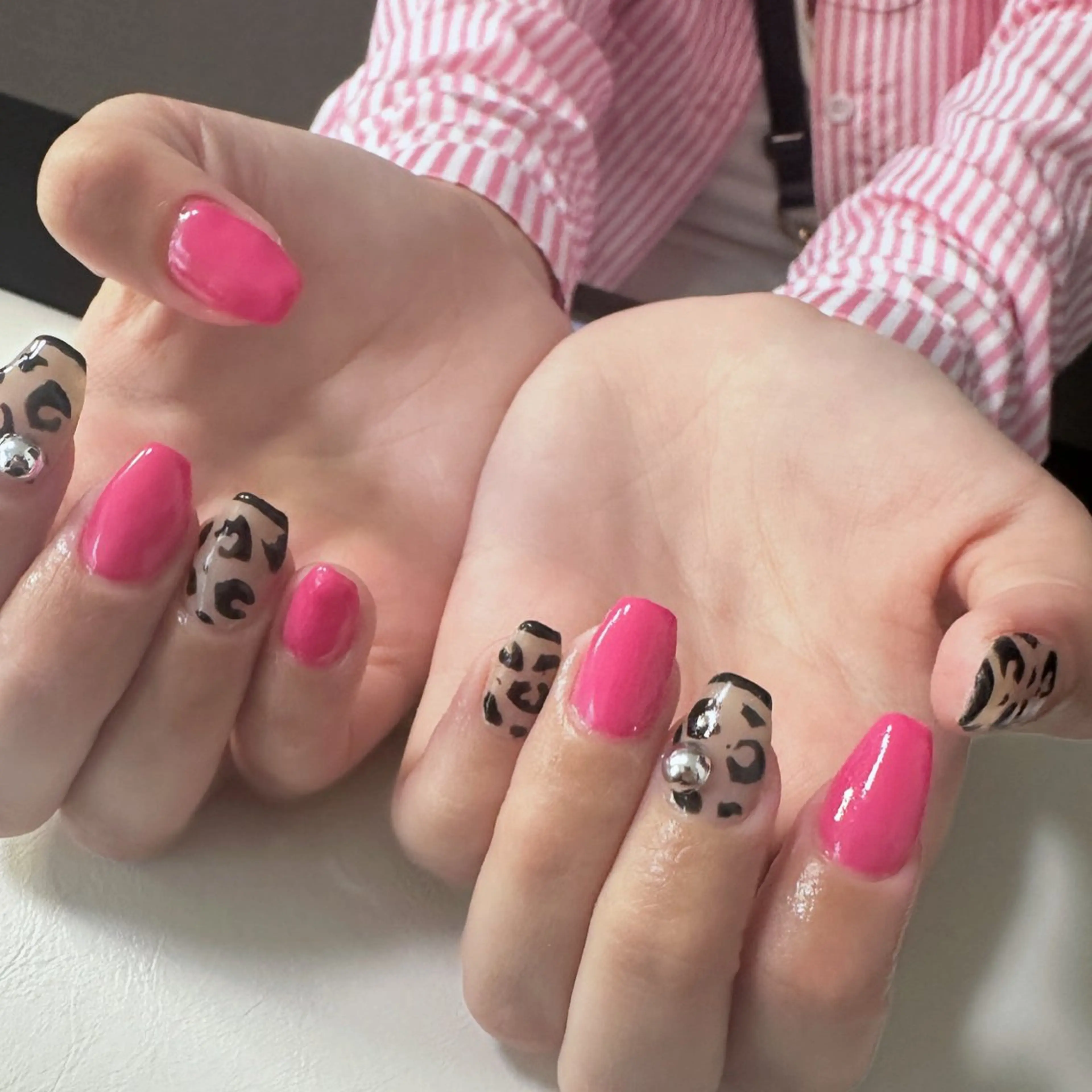 ネイル アニマル柄 ハンドネイル tee nailのネイルデザイン