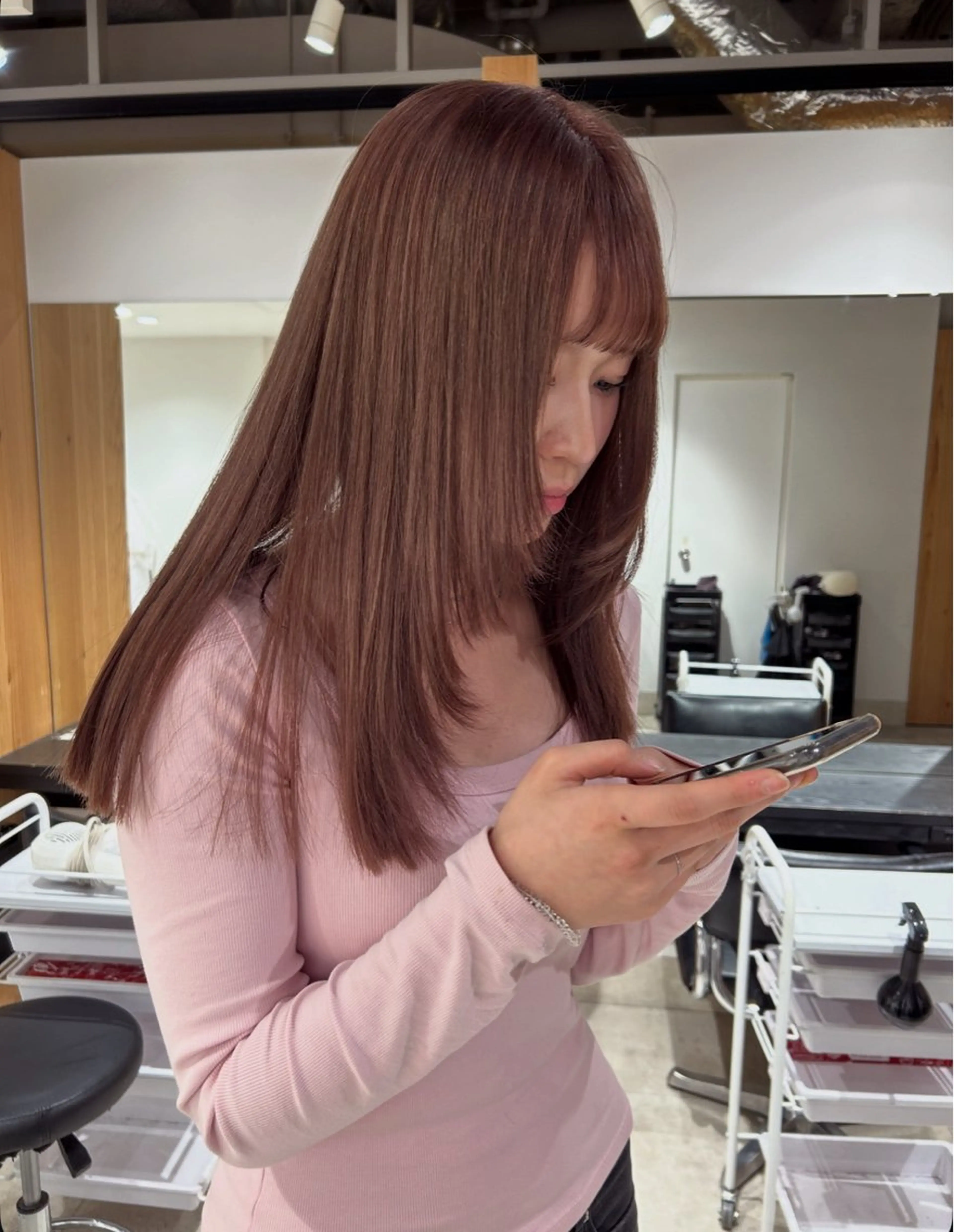 ロング カラー ブリーチ ピンクカラー レイヤーカット カット ヘアカラー トリートメント GO TODAY SHAIRE SALON 渋谷モディ所属・スキバサミを使わない カット🌼唯🌼のヘアスタイル