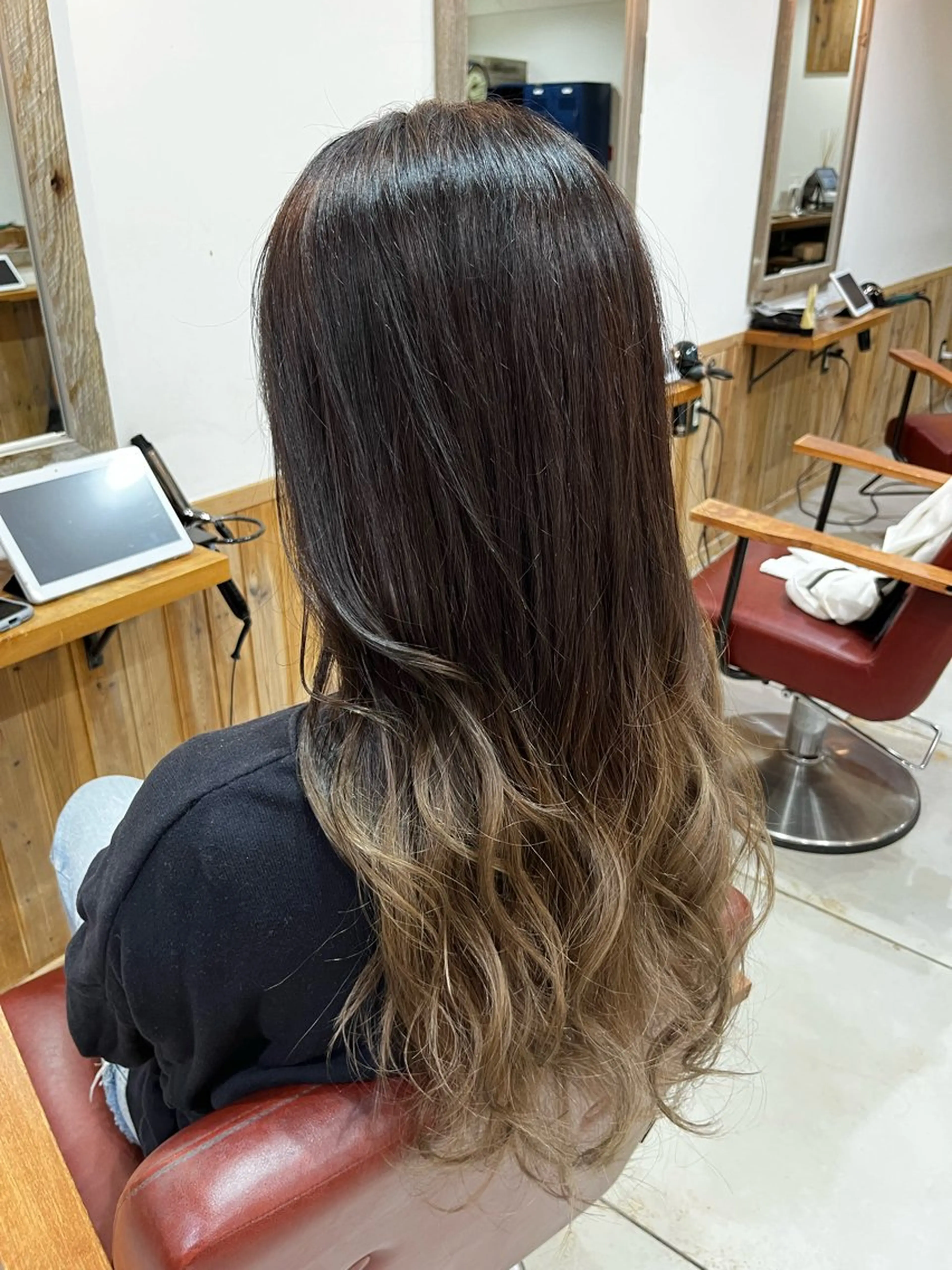 ロング カラー ヘアカラー トリートメント 🦋坂本 未結🦋のヘアスタイル