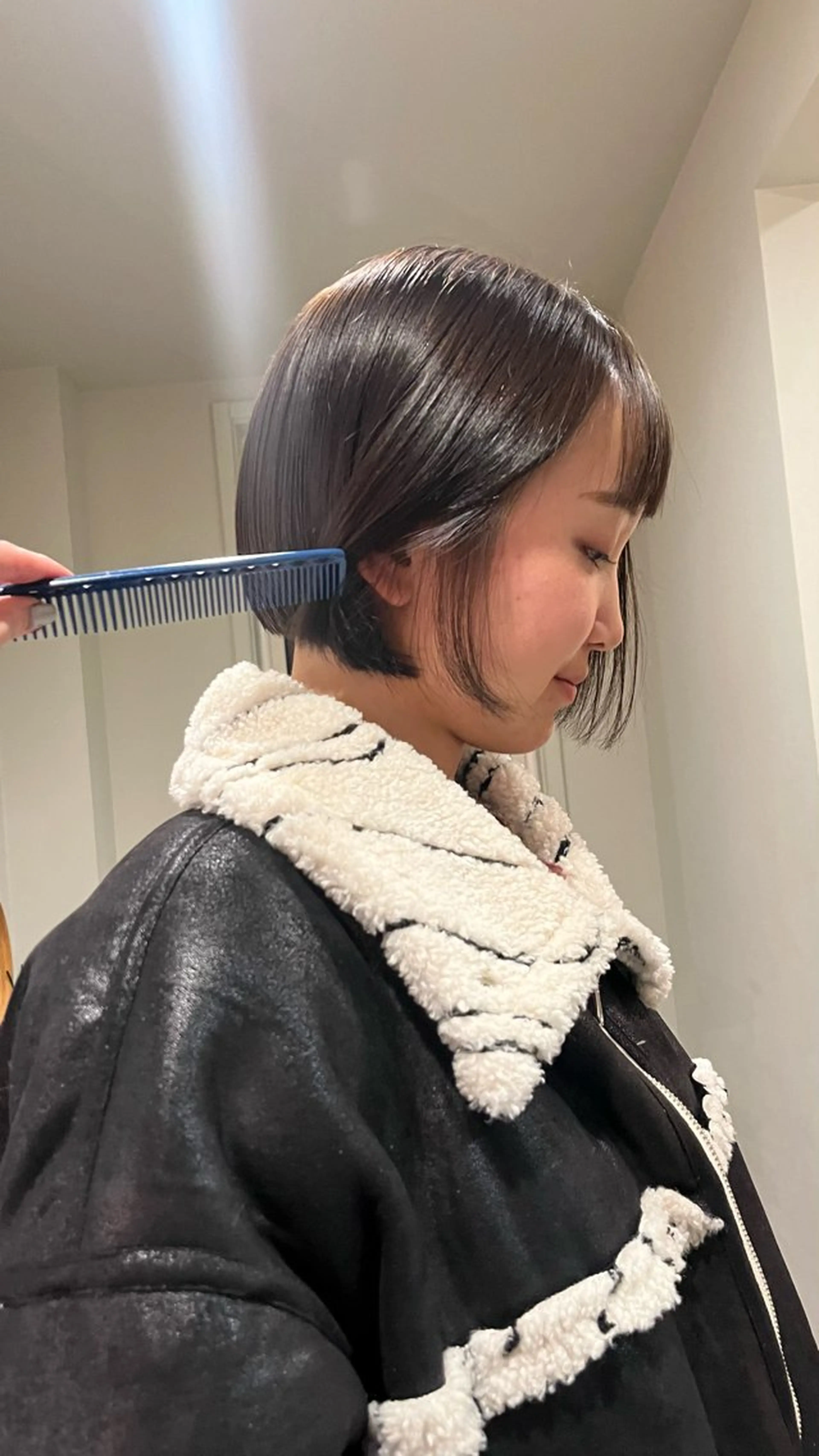 ミディアム ボブ YUI／透明感カラー /レイヤーカット🦢のヘアスタイル