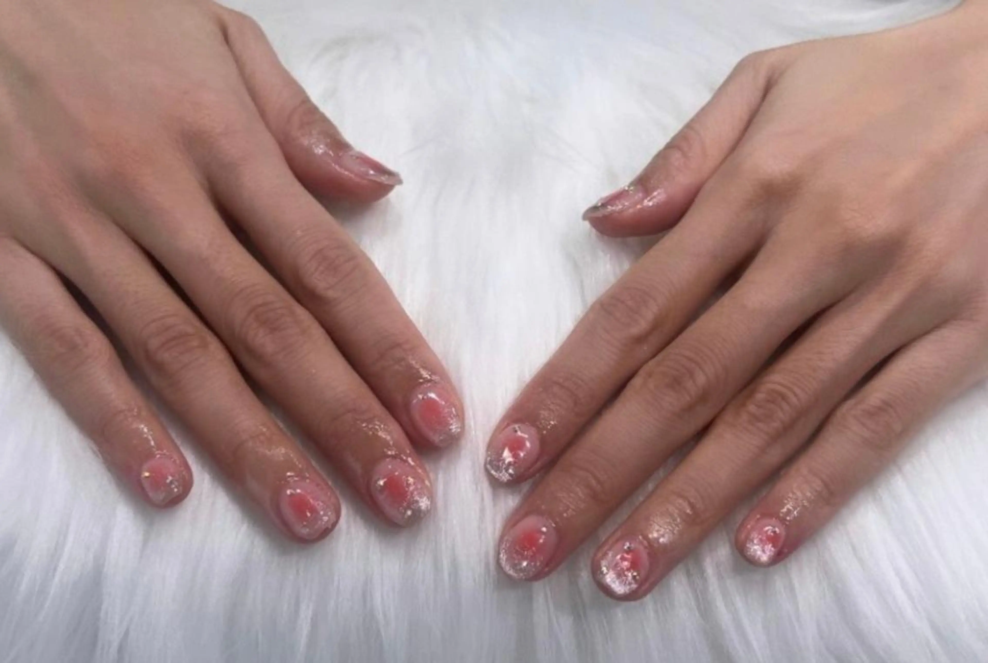 ネイル アートネイル チークネイル ストーンネイル ワンホンネイル Nail Salon Lindaのネイルデザイン