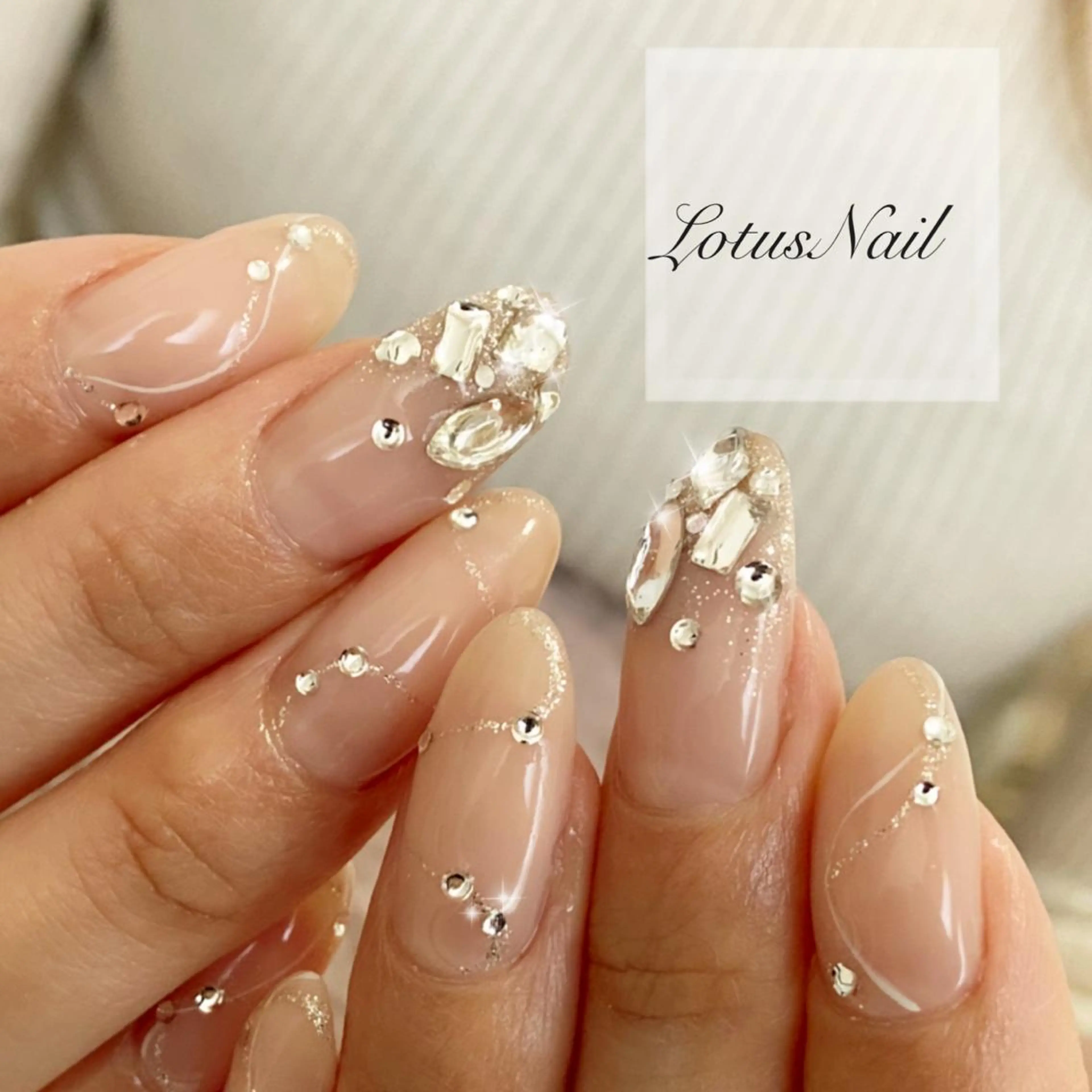 ネイル ハンドネイル Lotus Nailのネイルデザイン