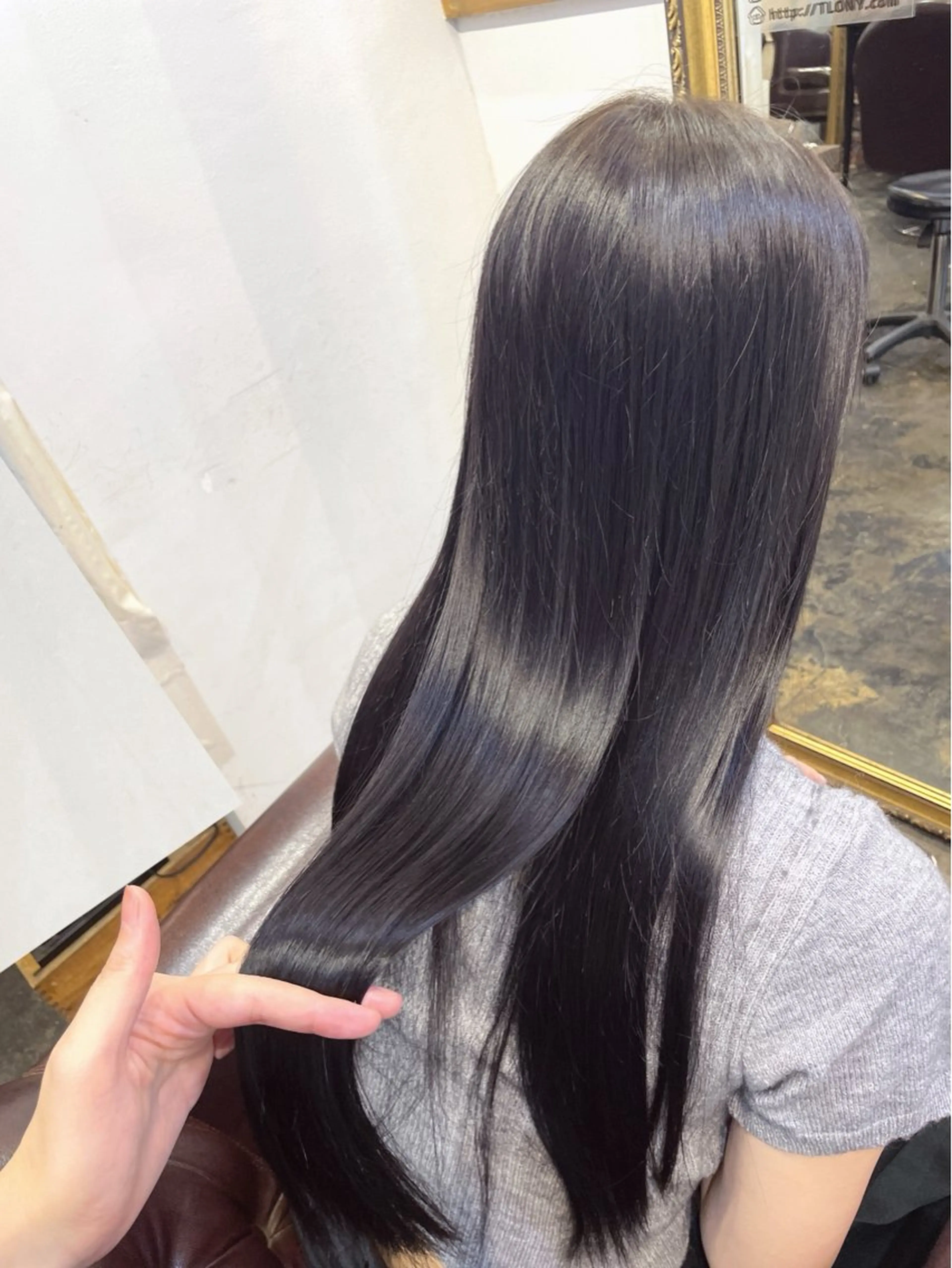 ロング トリートメント beauty studio M.O.D TOKYO所属・MAMI /暖色カラーのヘアスタイル