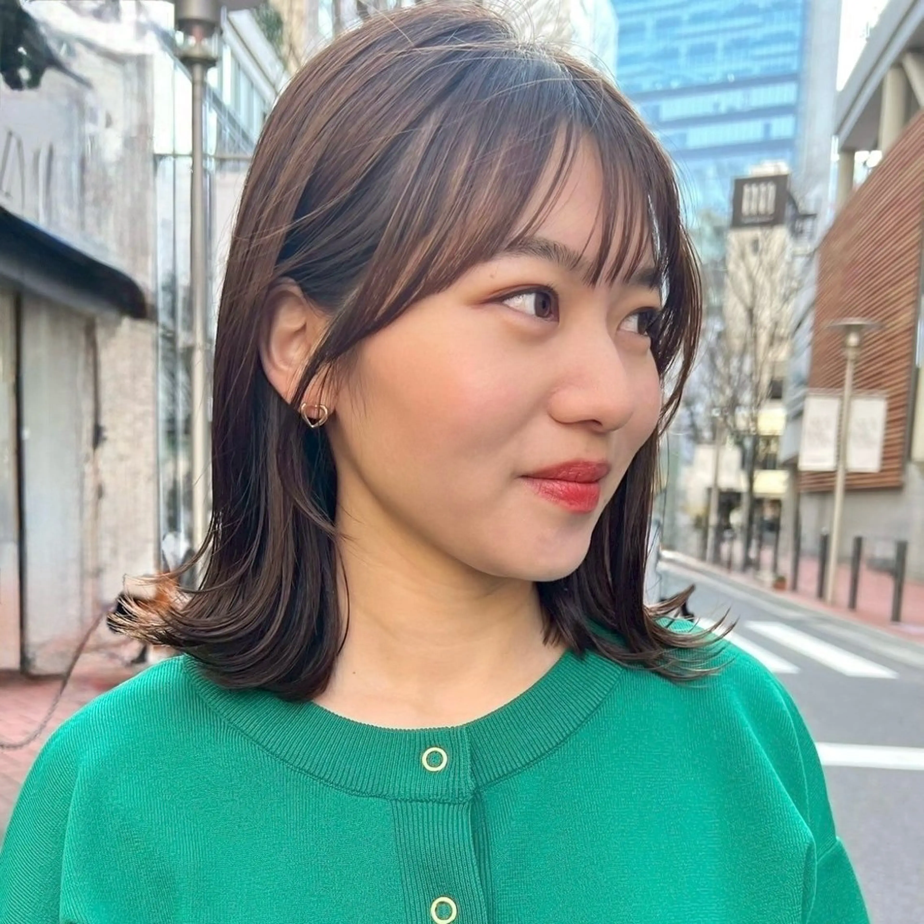 ミディアム 吉岡美音 GIEN NU茶屋町のヘアスタイル