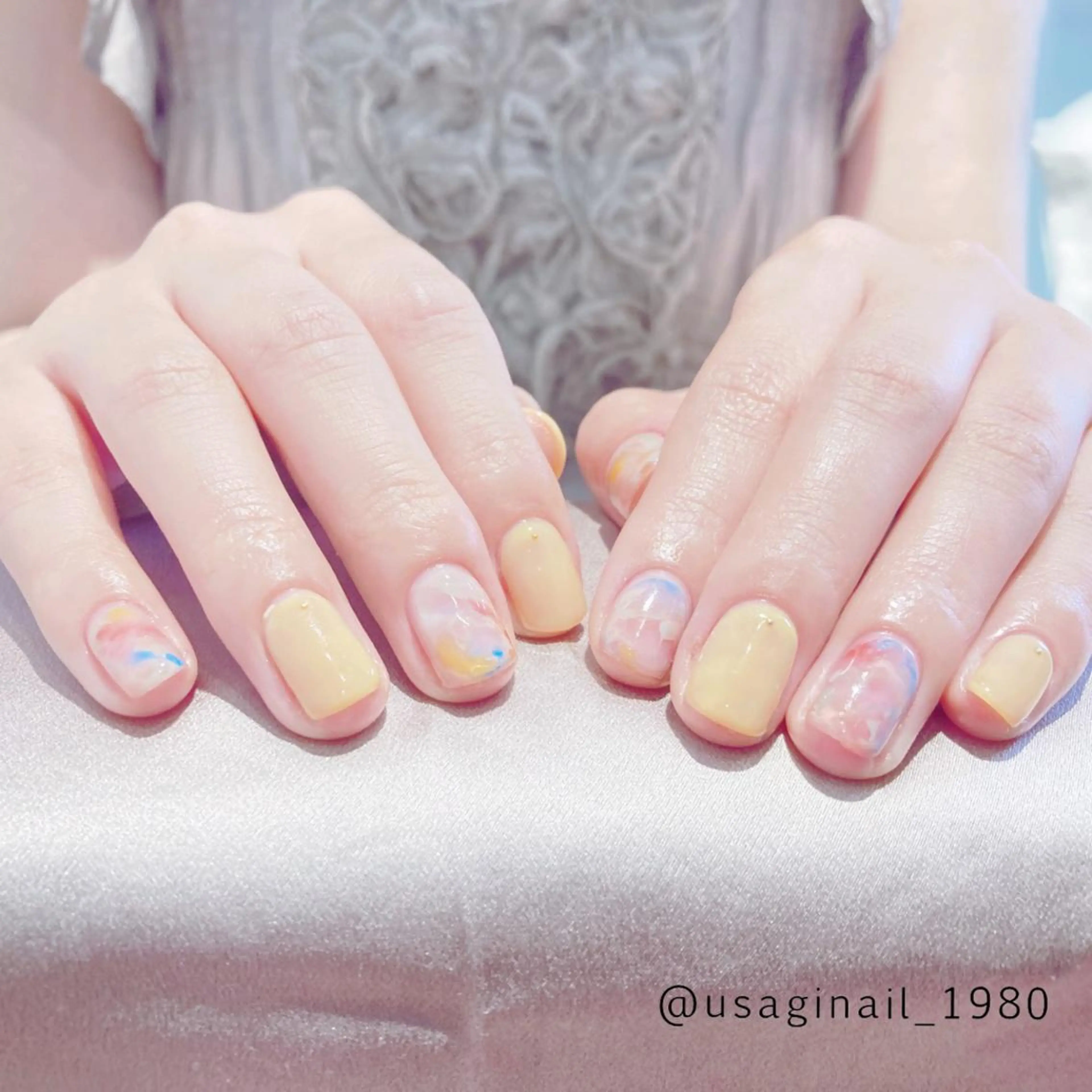 ネイル アートネイル ジェルネイル ニュアンスネイル オフィスネイル ワンカラーネイル ハンドネイル ハンドケア usagi nailのネイルデザイン