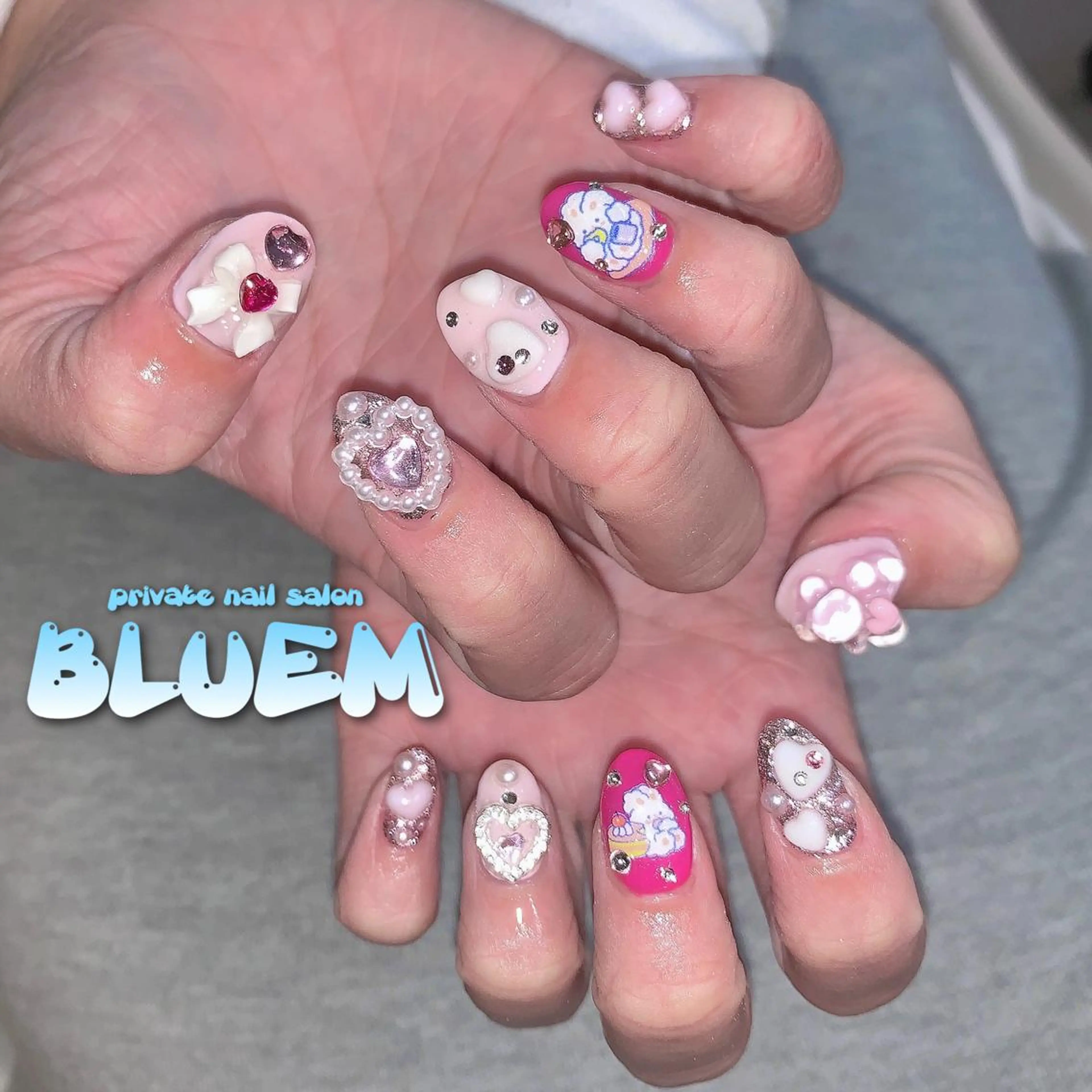 ネイル ハンドネイル BLUEM なな🐶のネイルデザイン